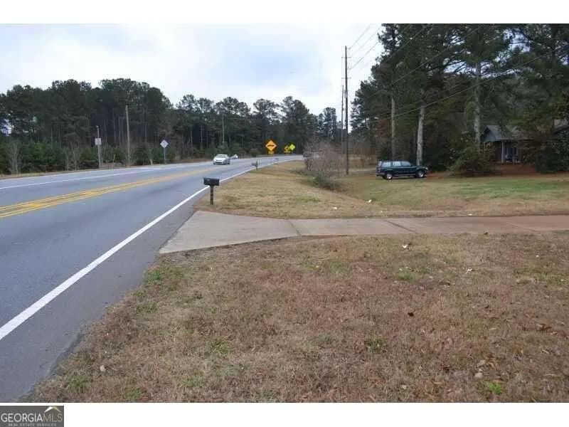 8461 Hiram Acworth Hwy — photo 2 of 8