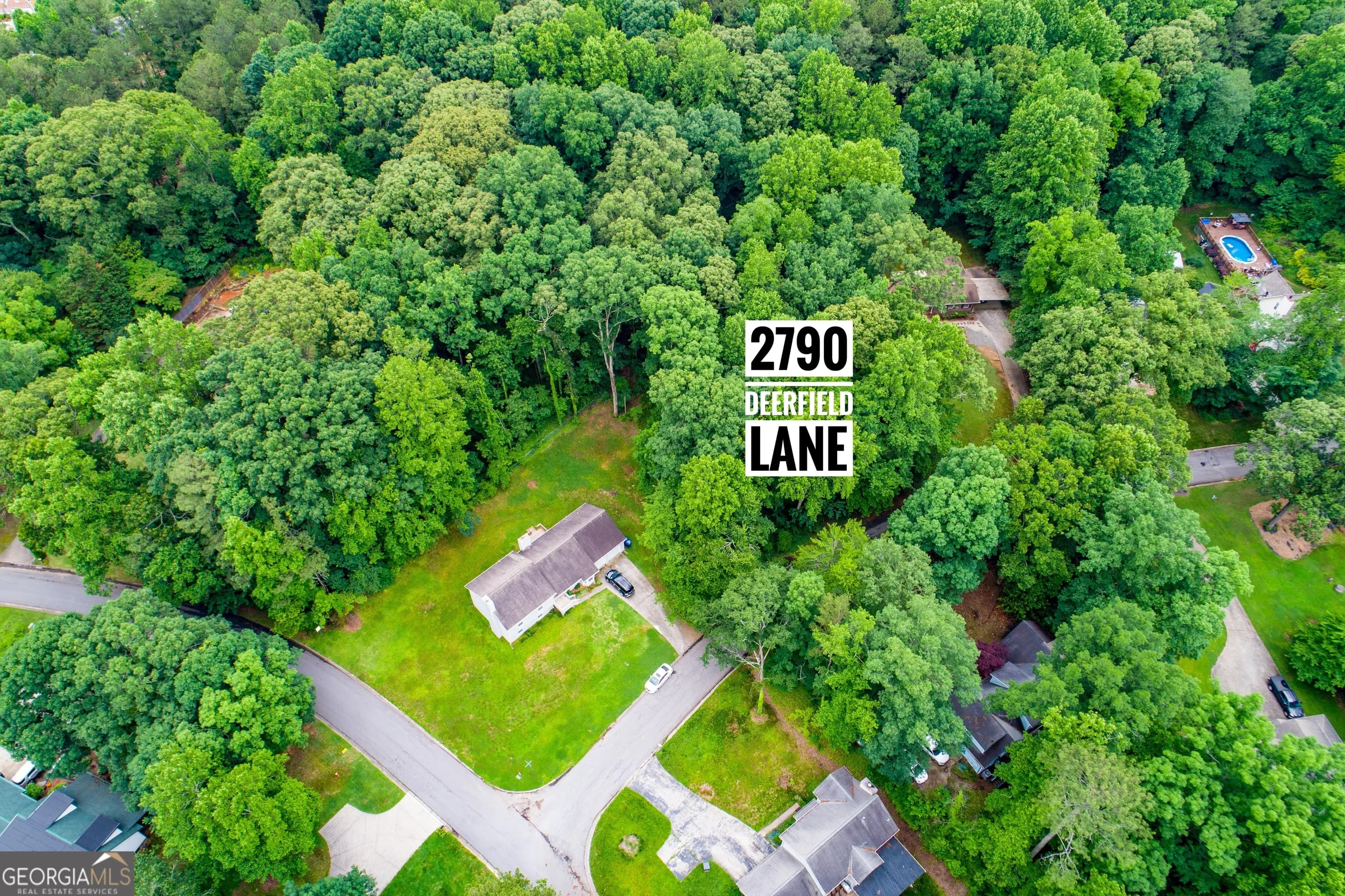 2790 Deerfield Dr — photo 3 of 30