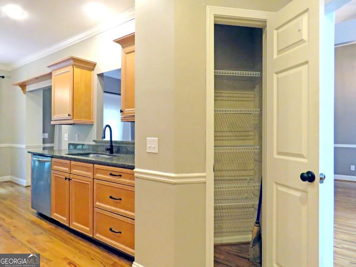 1269 Heritage Dr — photo 12 of 93