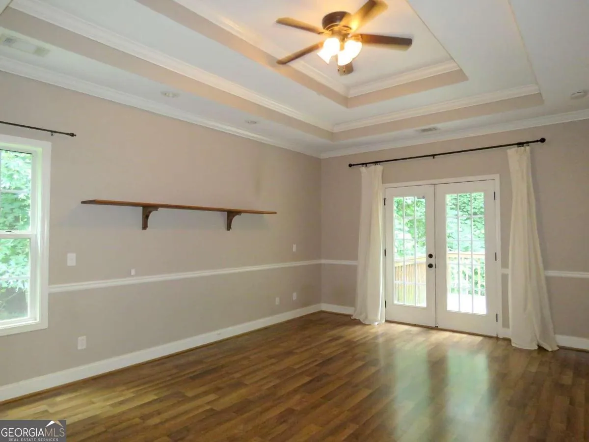 1269 Heritage Dr — photo 14 of 93