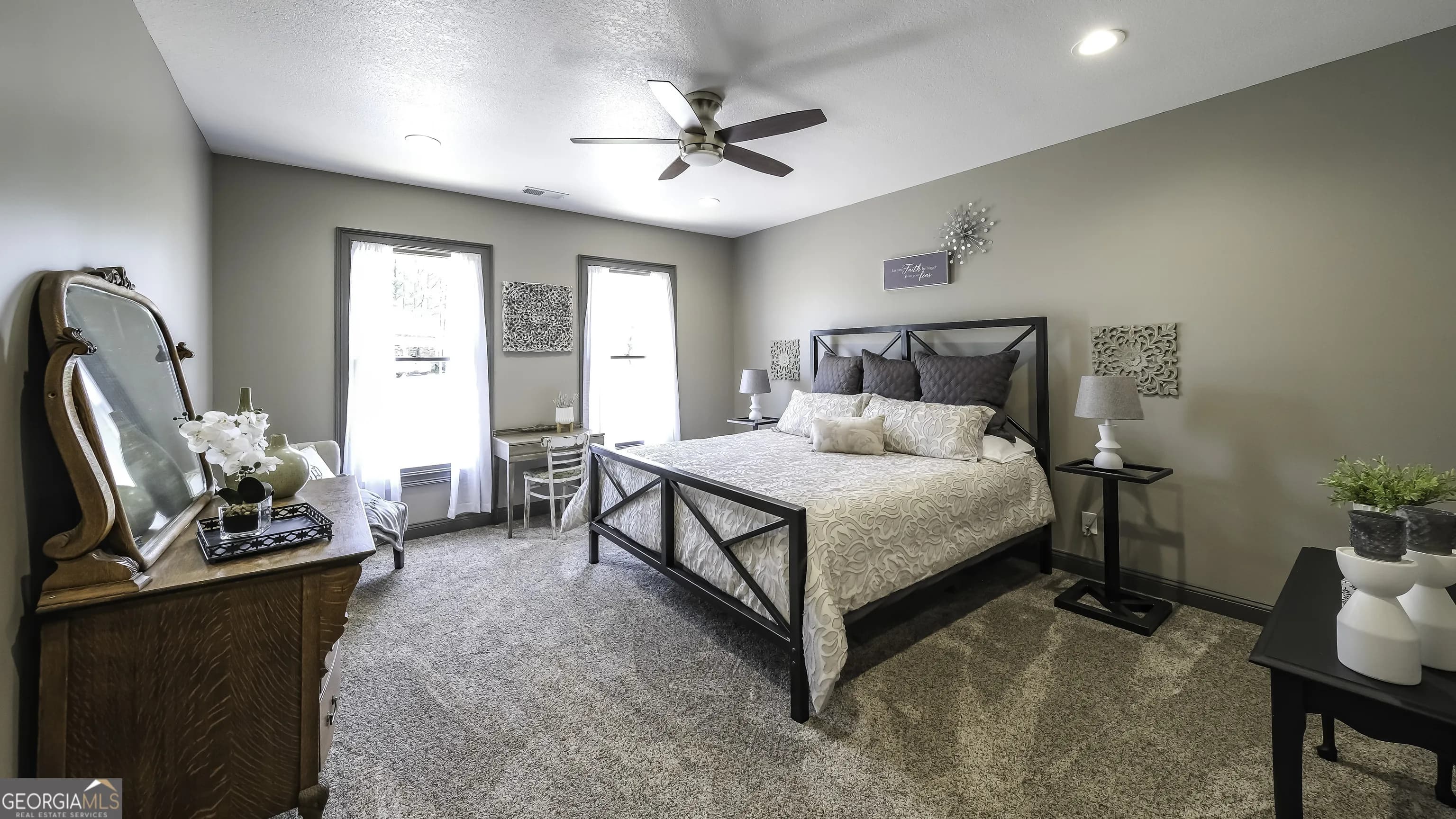 1600 Happy Hollow Rd — photo 12 of 48