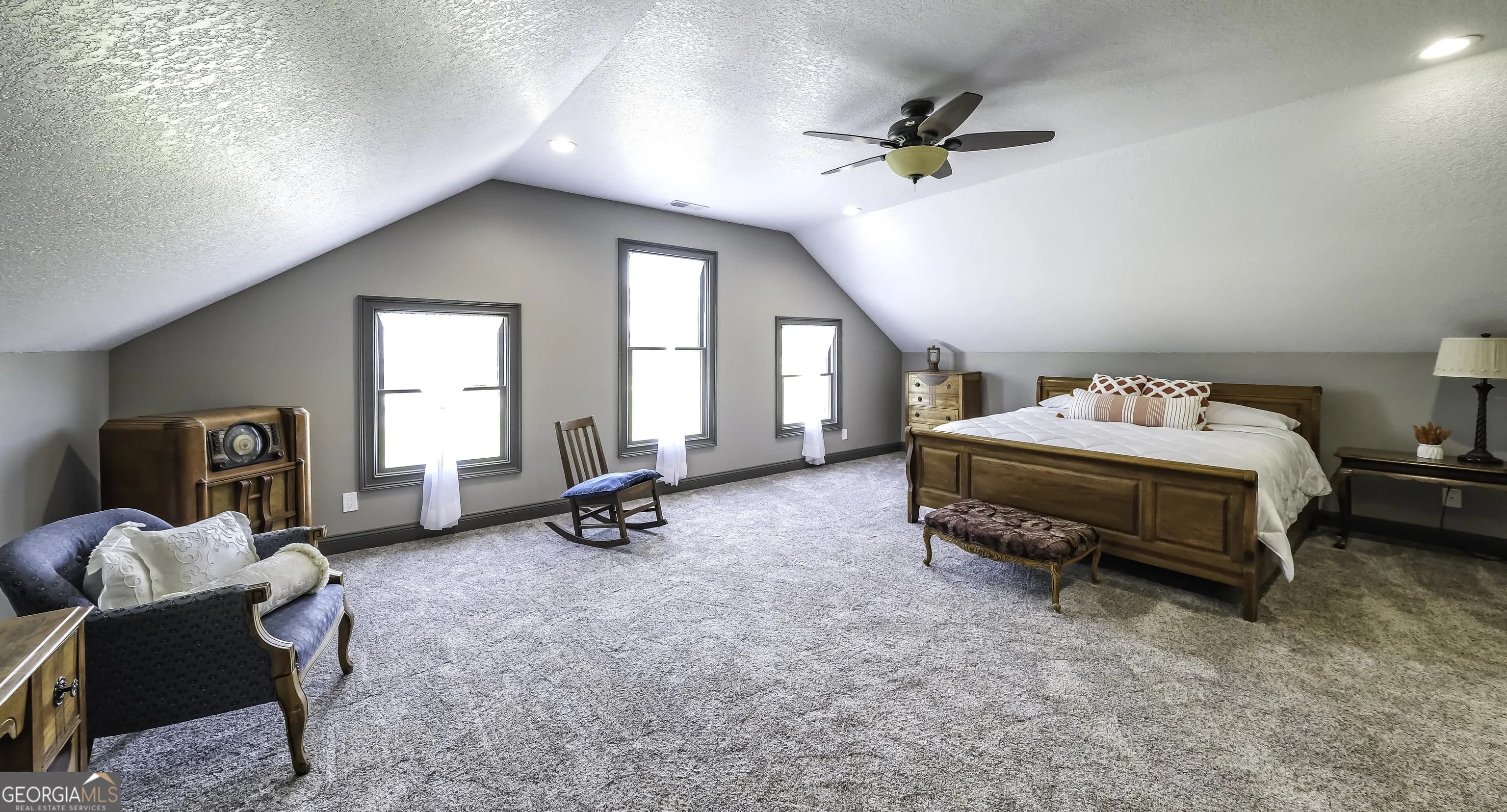 1600 Happy Hollow Rd — photo 10 of 48