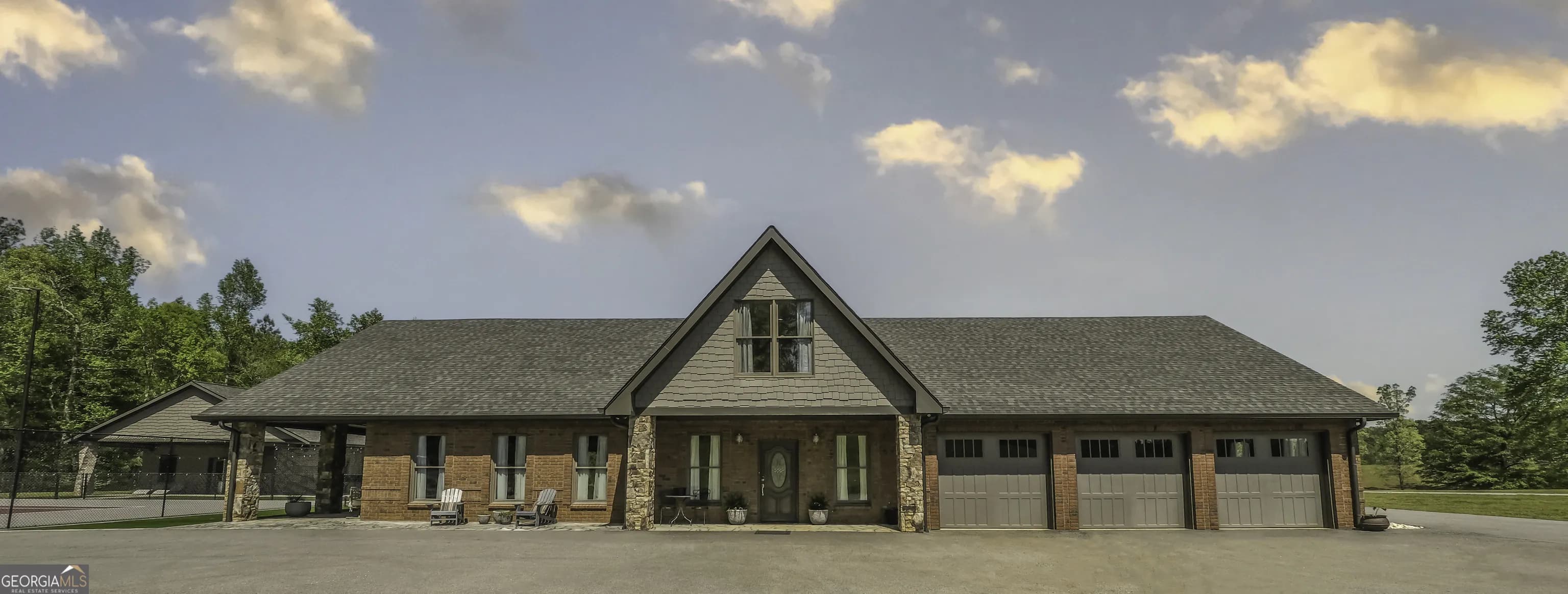 1600 Happy Hollow Rd — photo 46 of 48