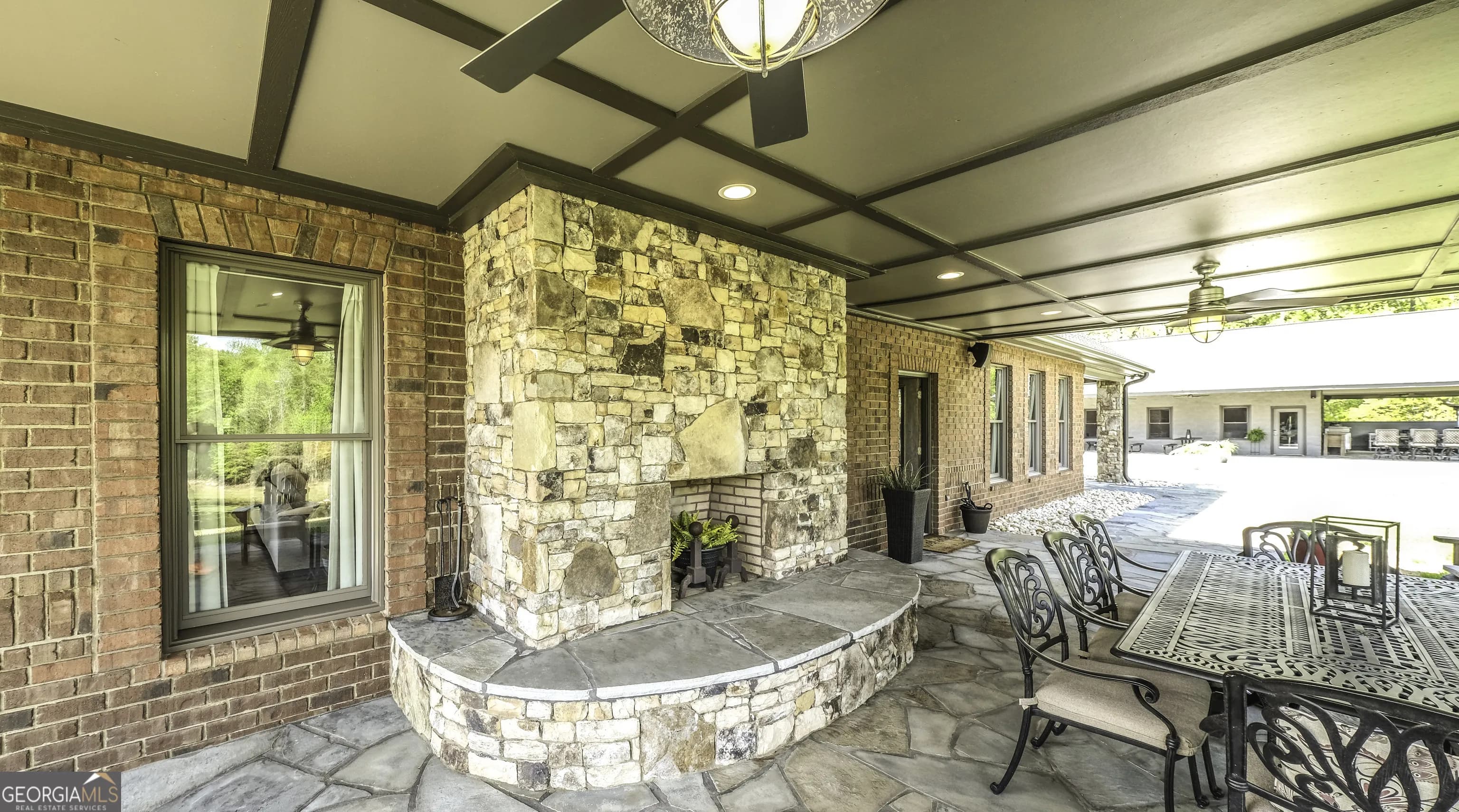 1600 Happy Hollow Rd — photo 33 of 48