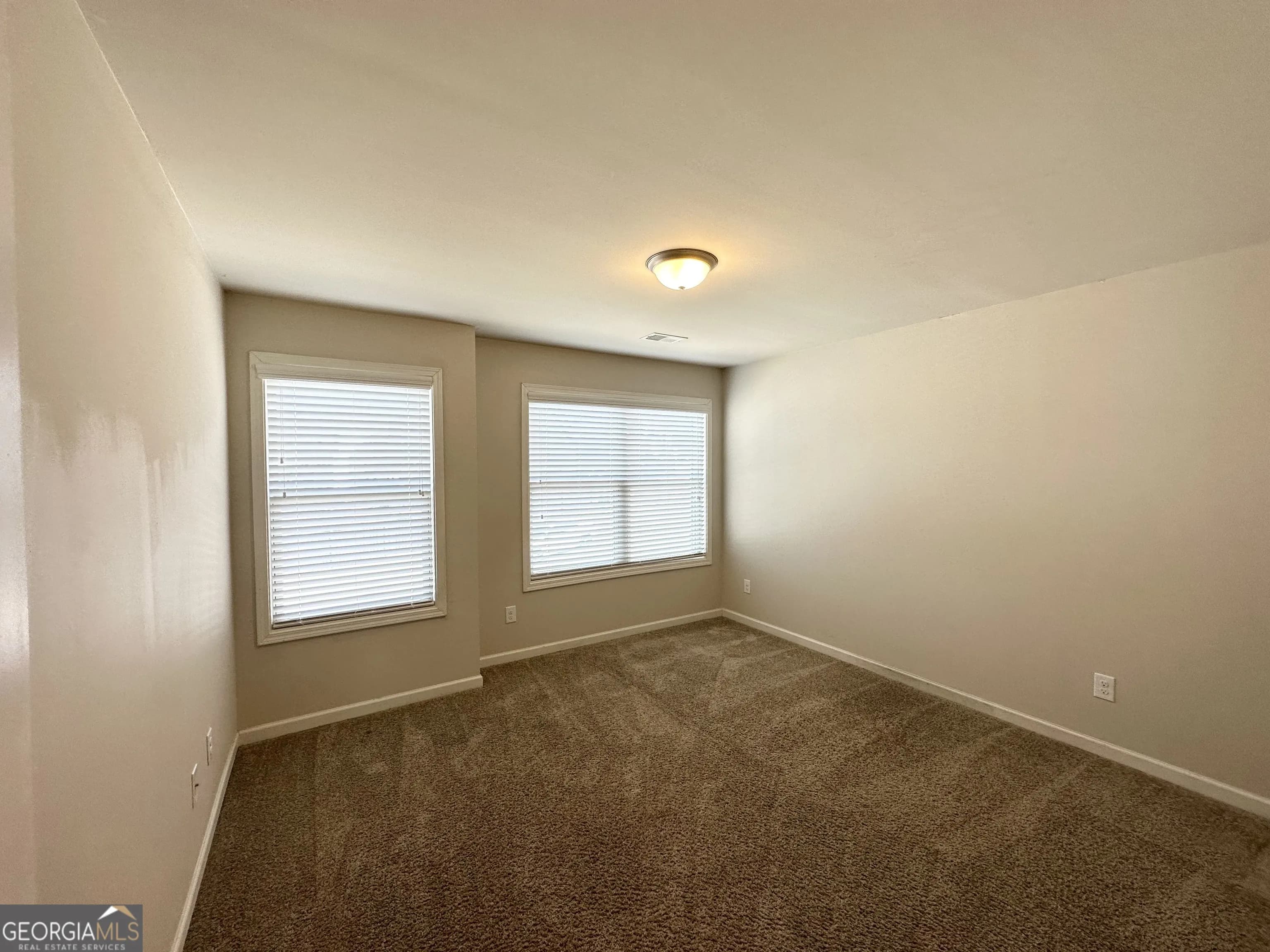 35 Donegal Ct — photo 3 of 17