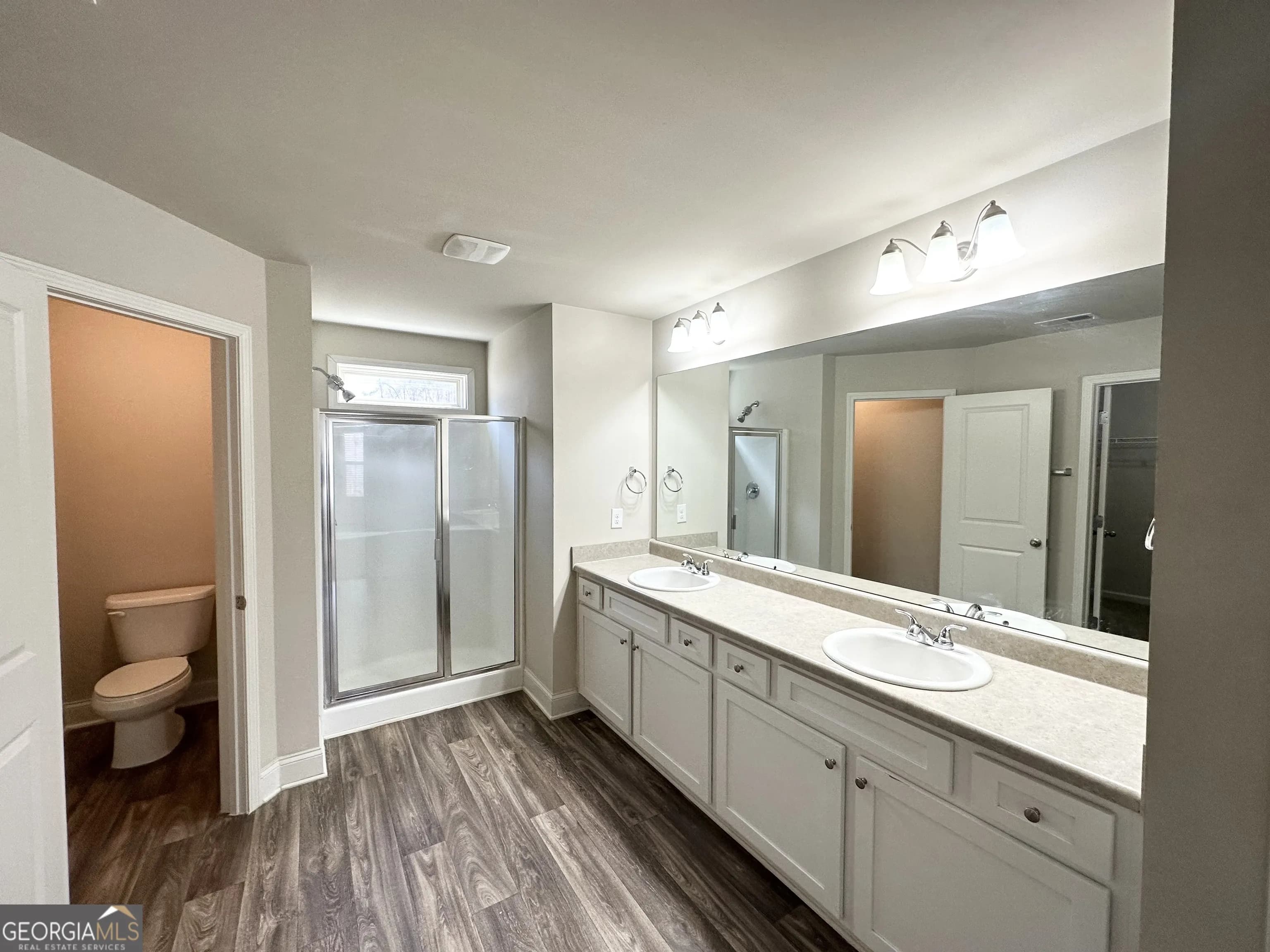 35 Donegal Ct — photo 7 of 17