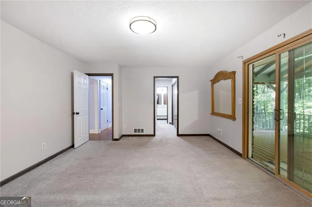 6464 Westerly Way — photo 3 of 40