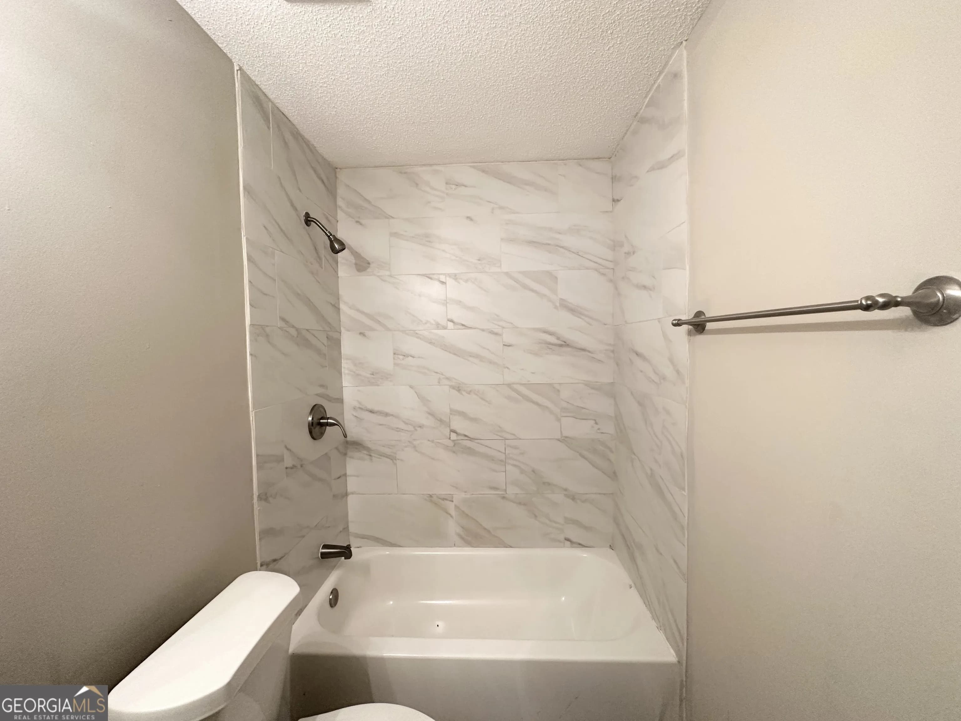 2940 Highland Hill Pkwy — photo 11 of 22
