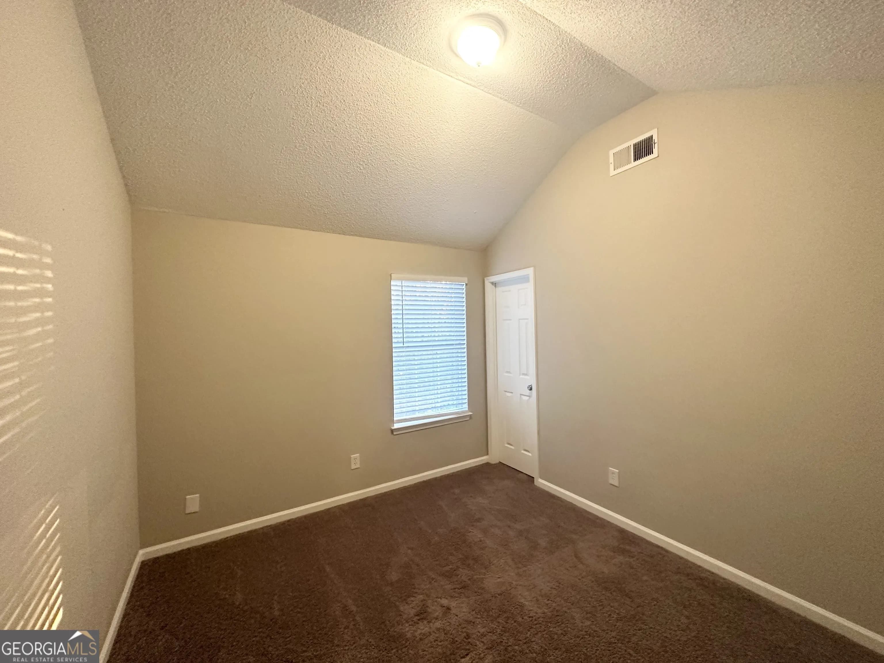 2940 Highland Hill Pkwy — photo 7 of 22