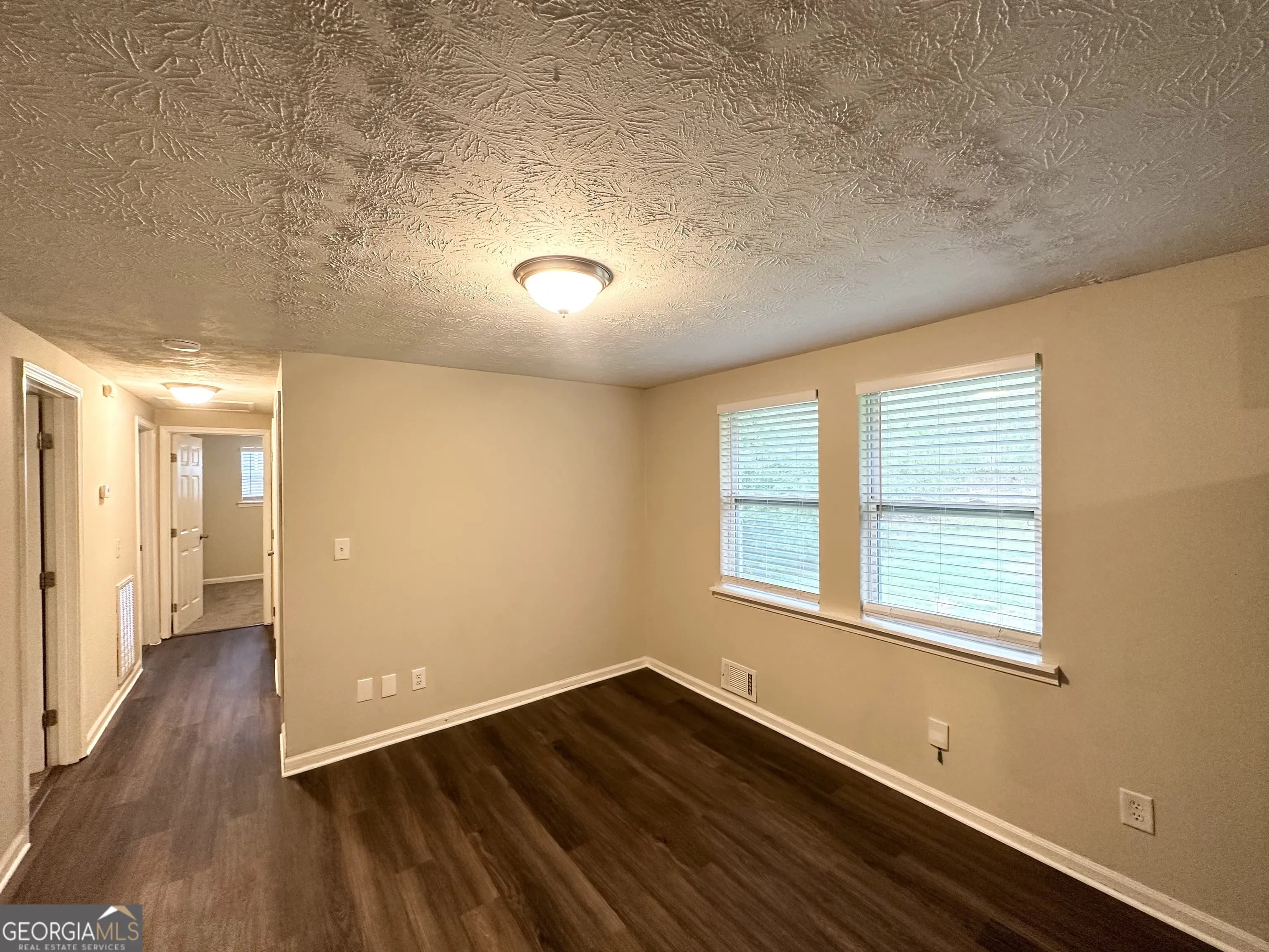 6026 S Bear Dr — photo 11 of 15