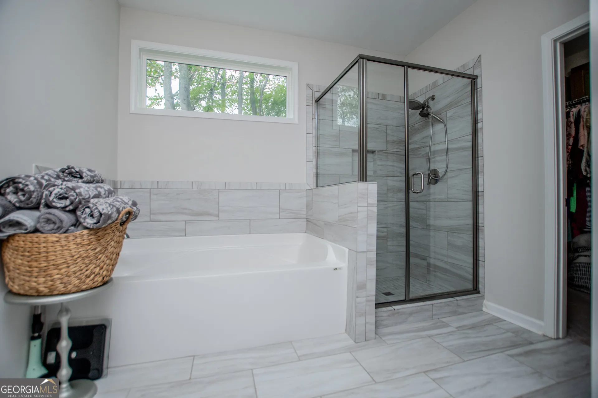 405 Adler Pt — photo 26 of 57