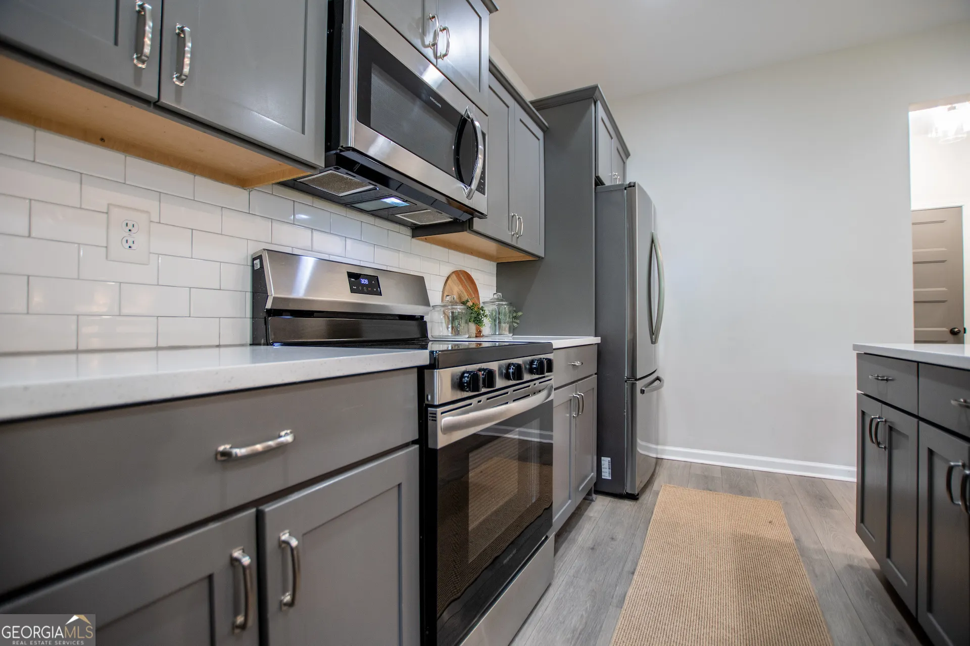 405 Adler Pt — photo 15 of 57