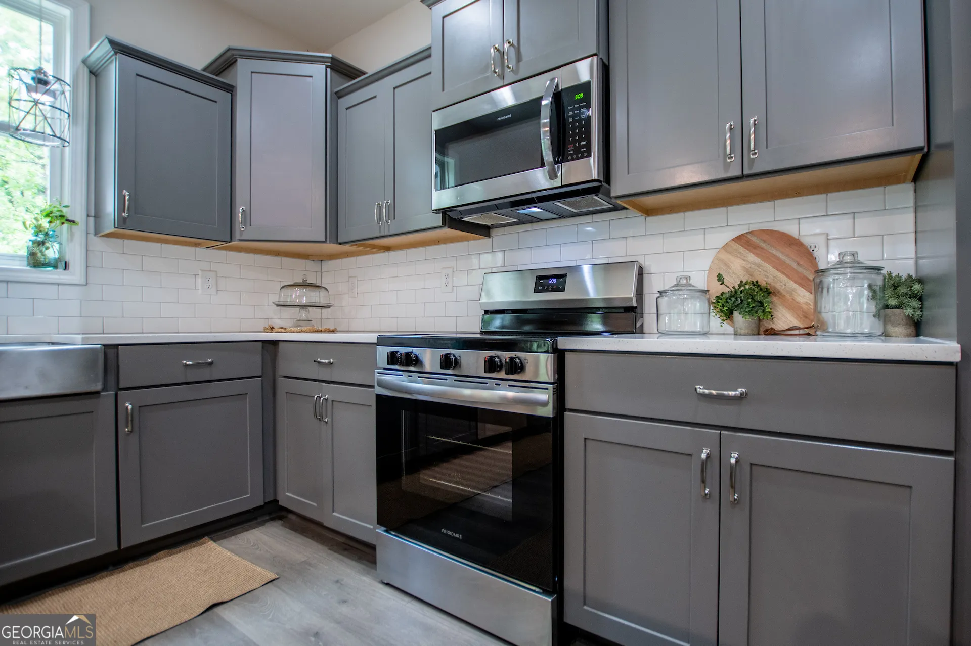 405 Adler Pt — photo 14 of 57