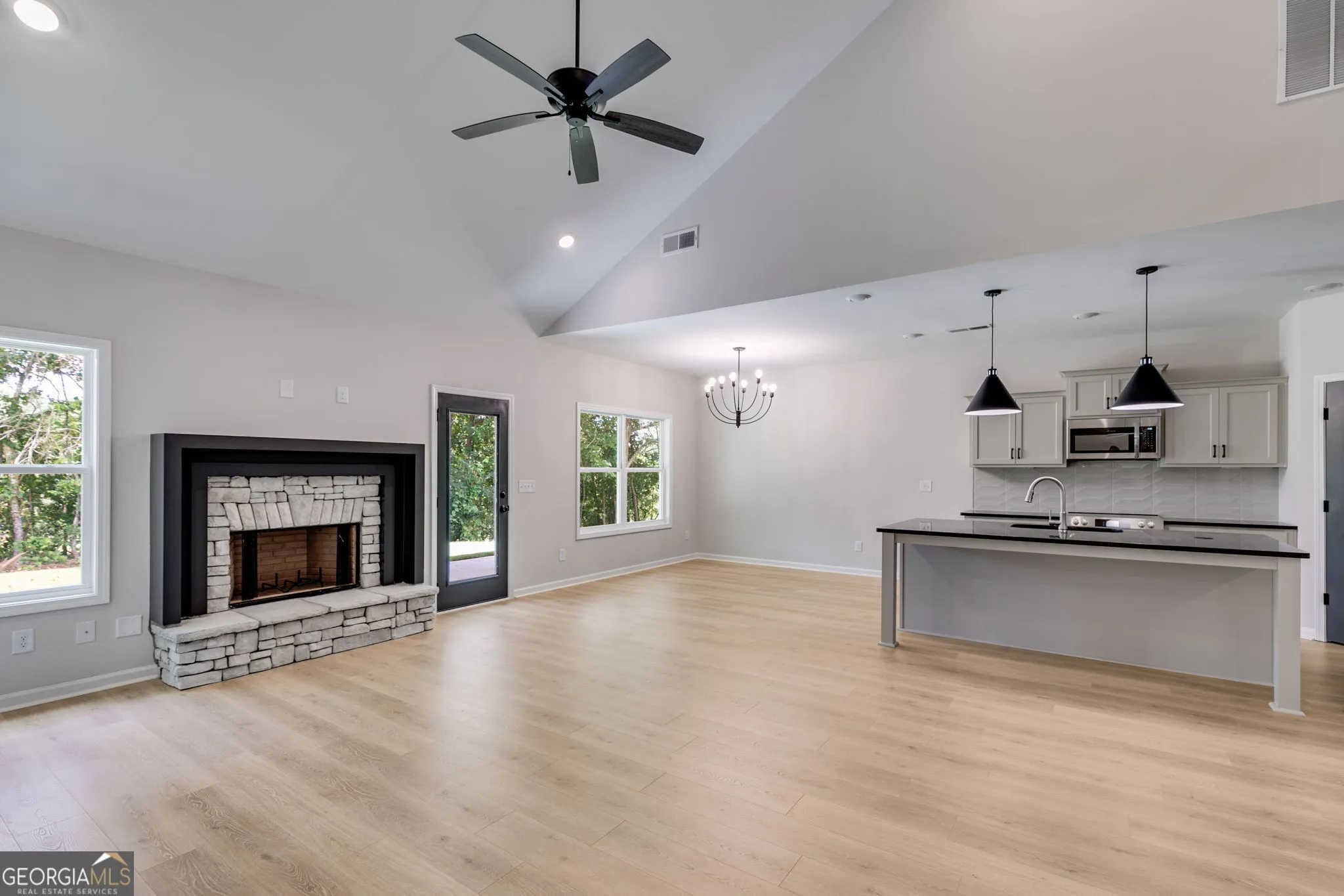 10 Avery Rd — photo 15 of 46