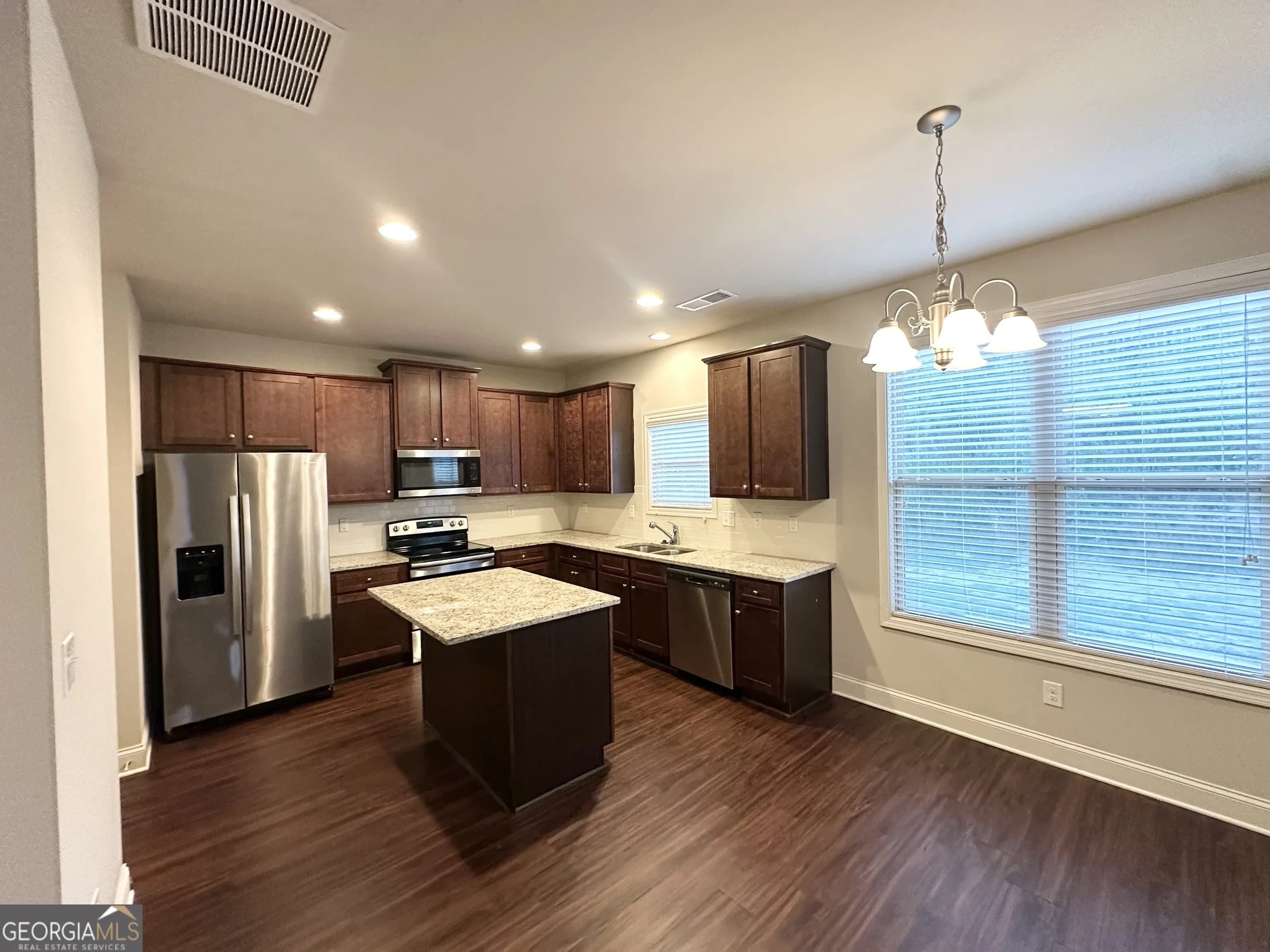 138 Donegal Way — photo 8 of 13