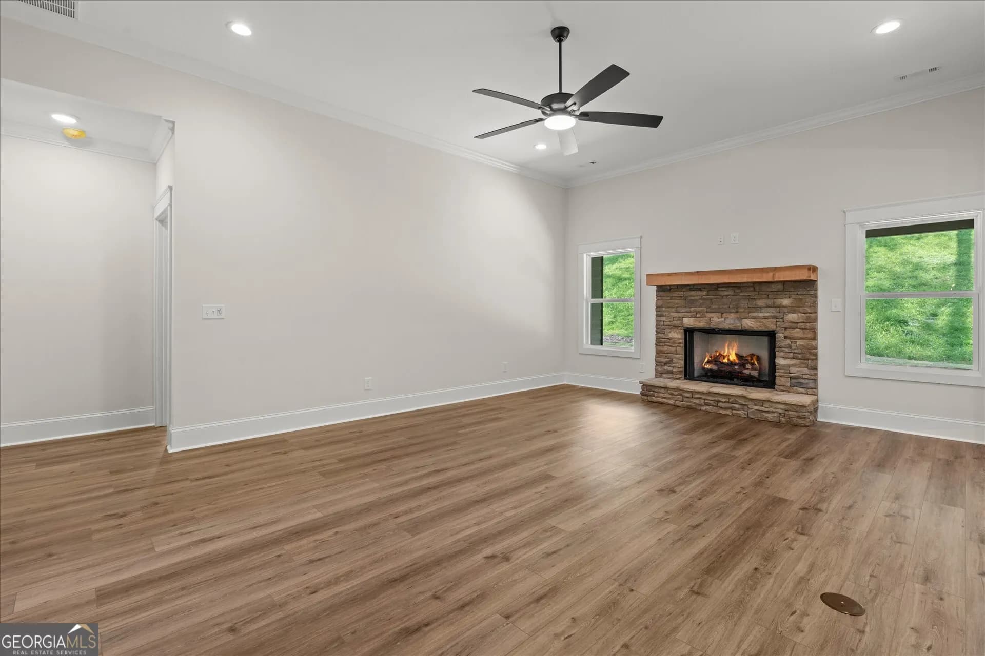 133 West Lake Blvd — photo 3 of 41