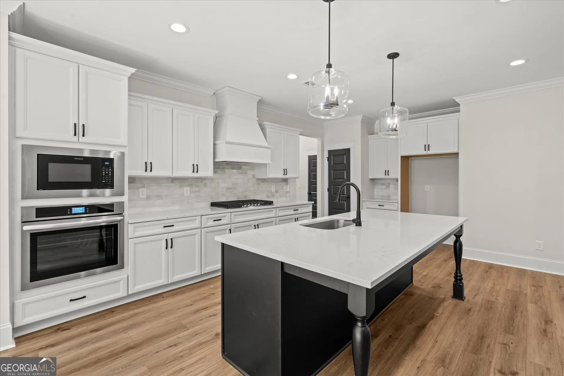 133 West Lake Blvd — photo 7 of 41