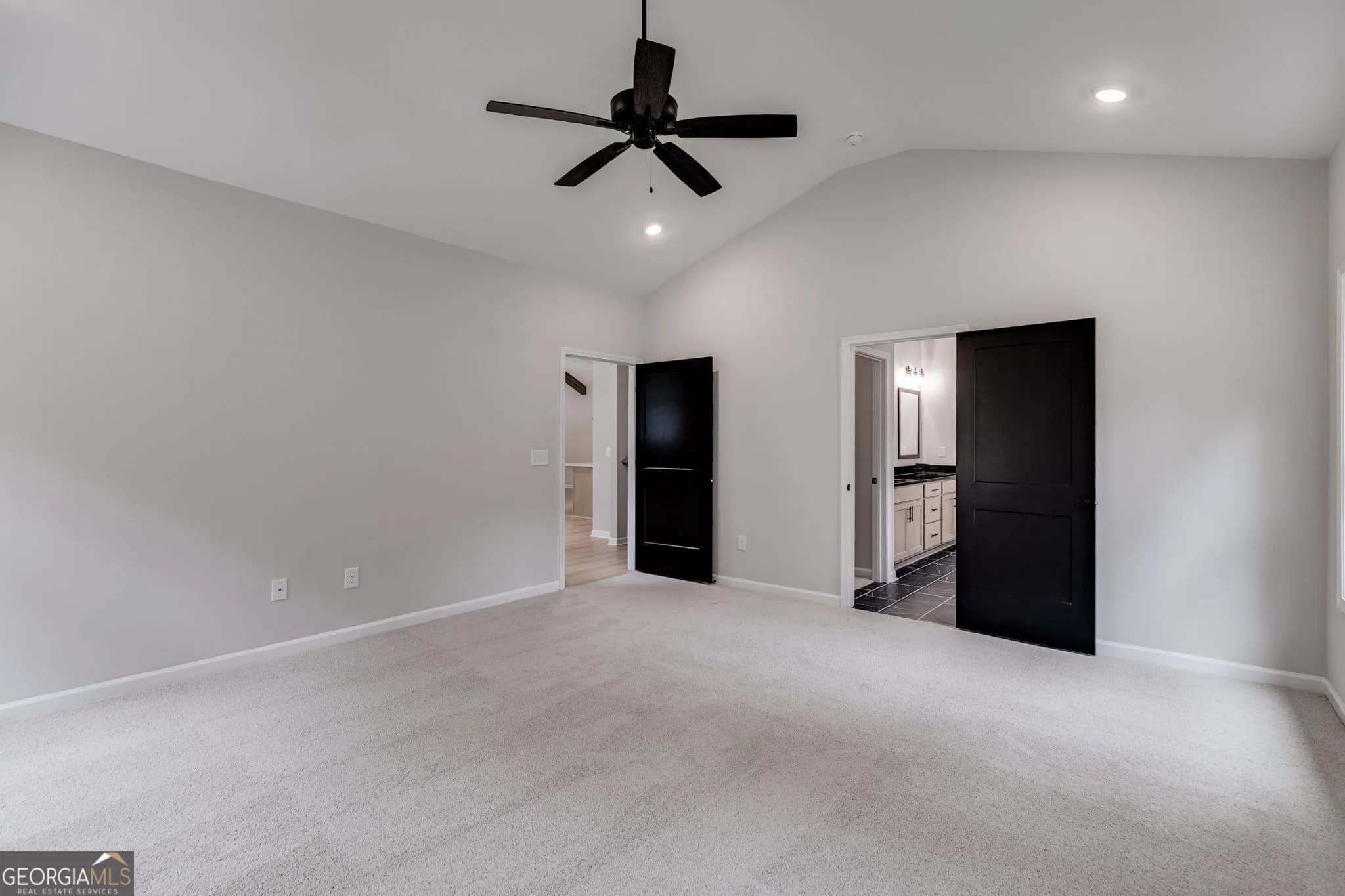 92 Liberty Station Dr — photo 17 of 51