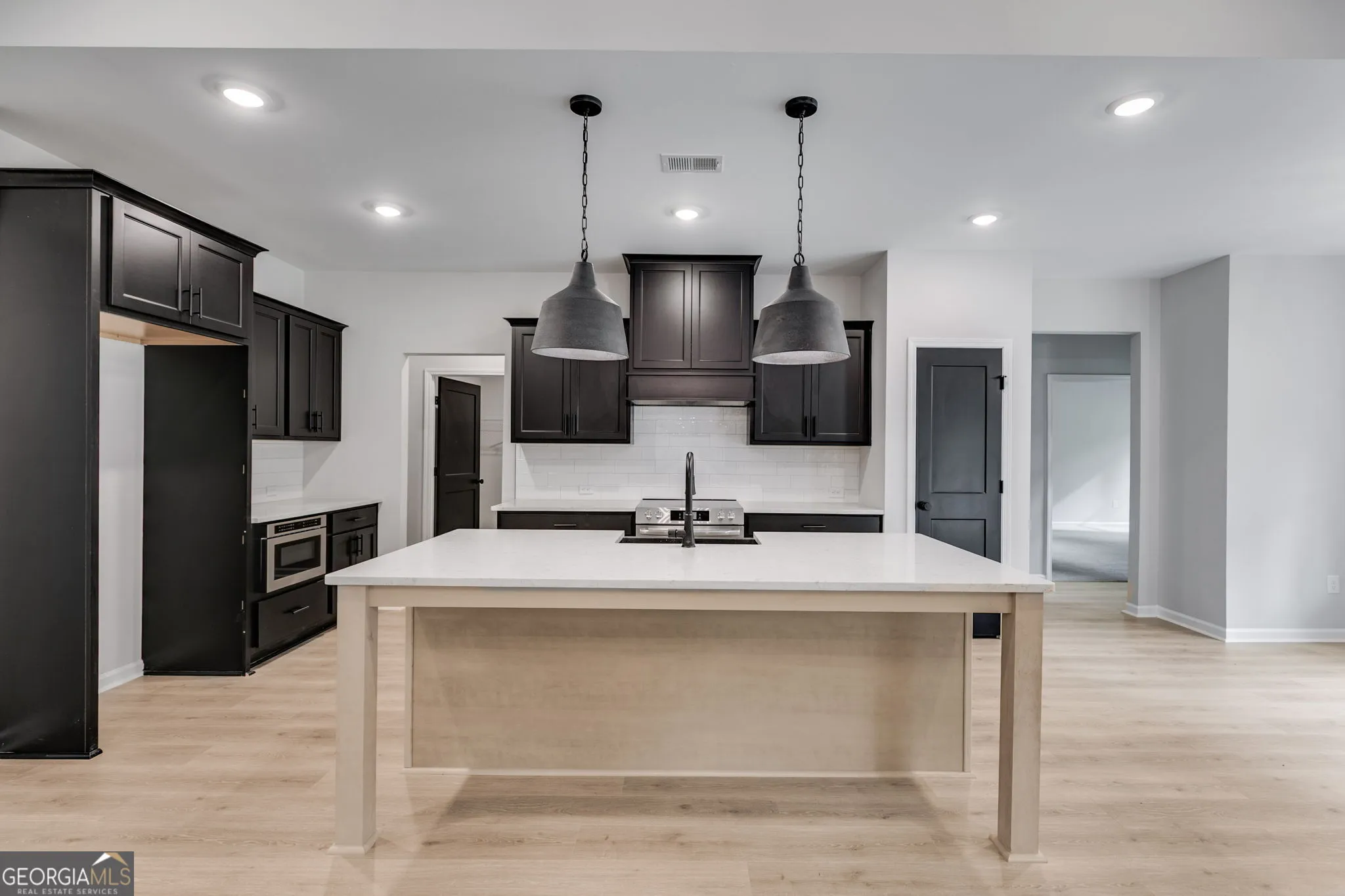 92 Liberty Station Dr — photo 8 of 51