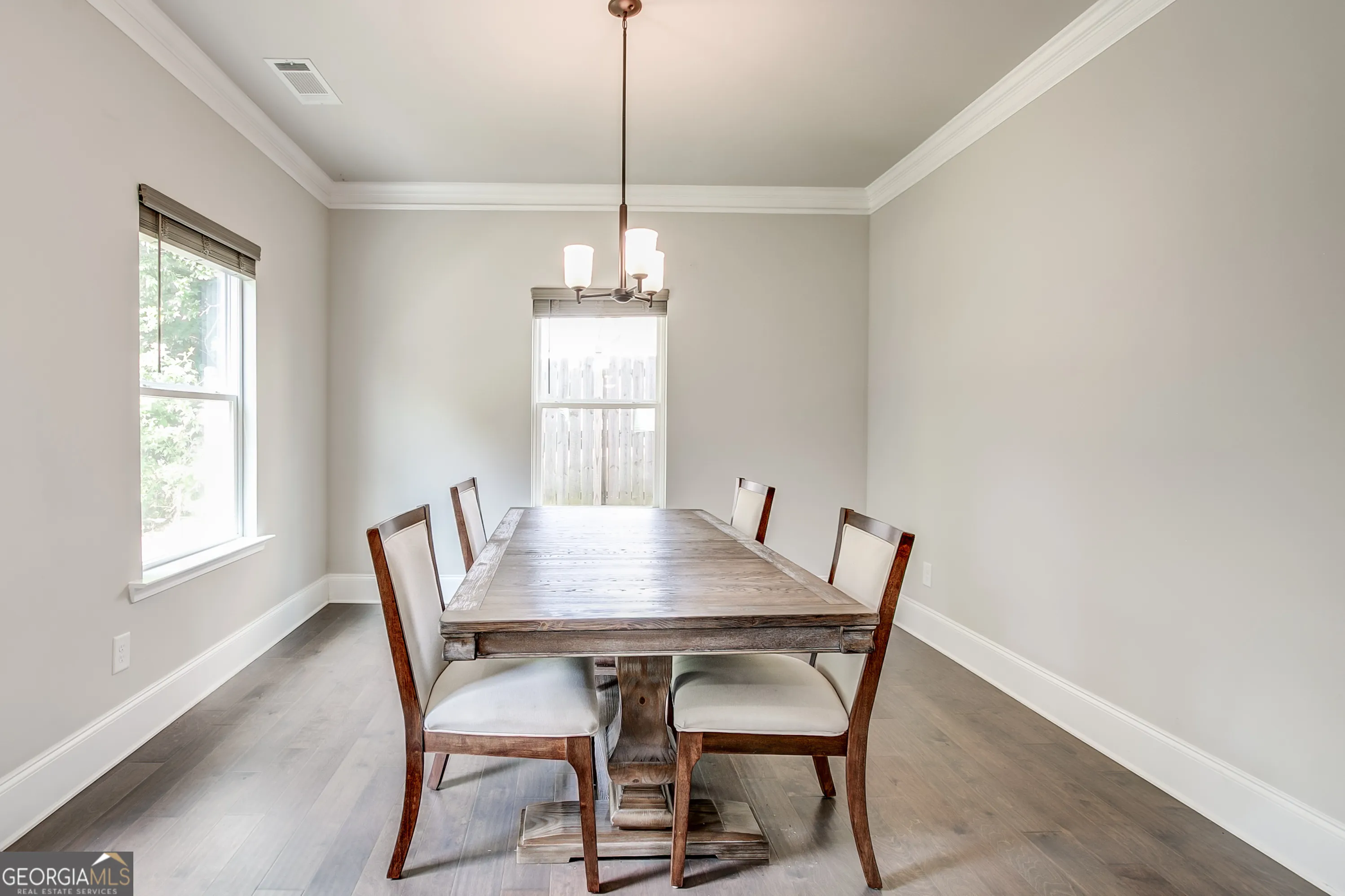 3675 Brookhollow Dr — photo 16 of 55