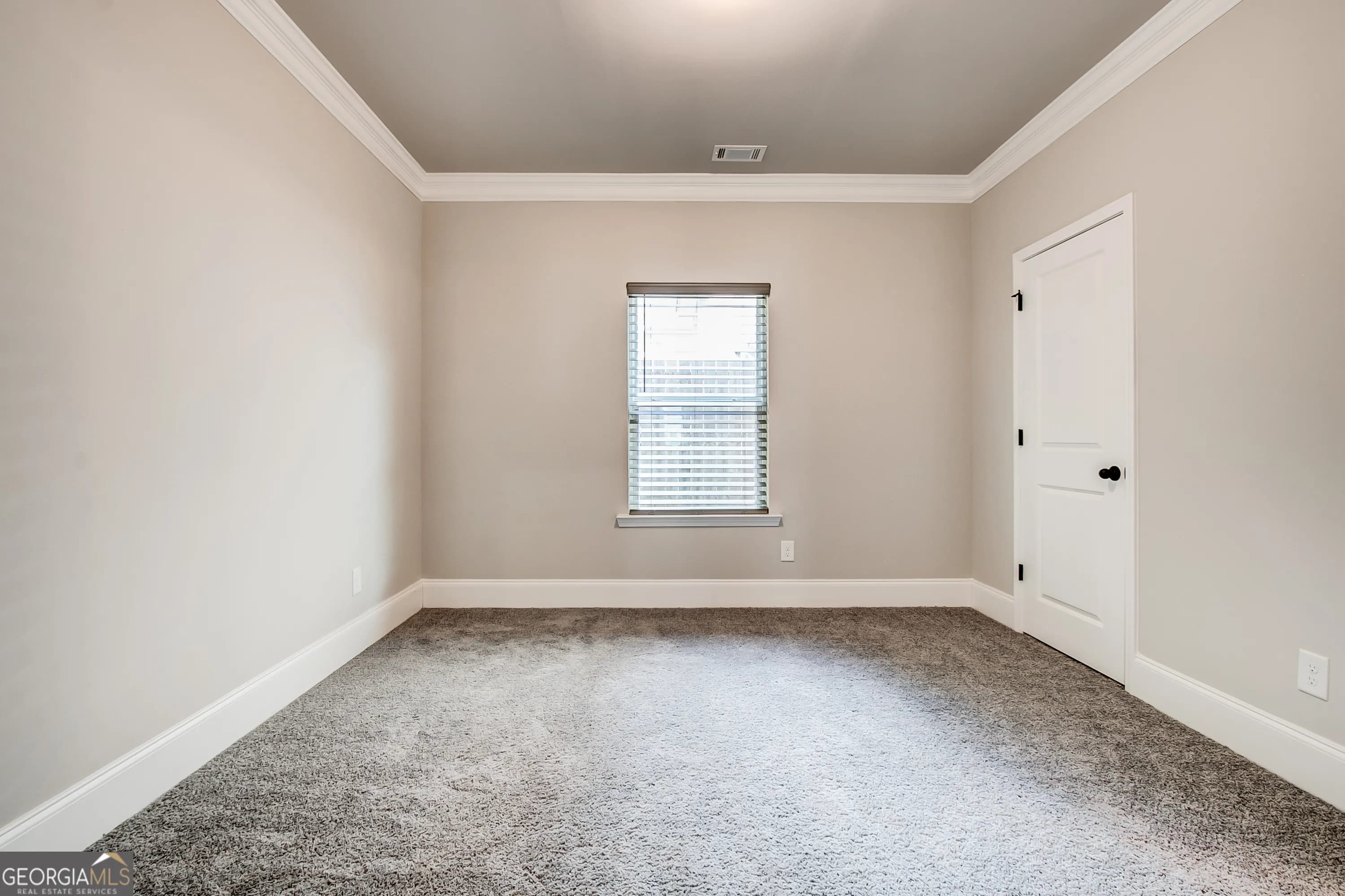 3675 Brookhollow Dr — photo 8 of 55