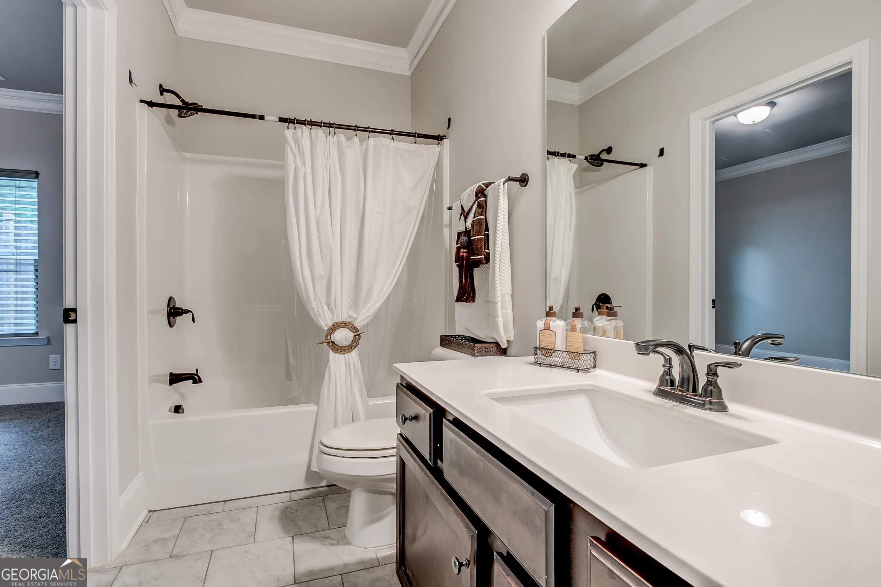 3675 Brookhollow Dr — photo 11 of 55