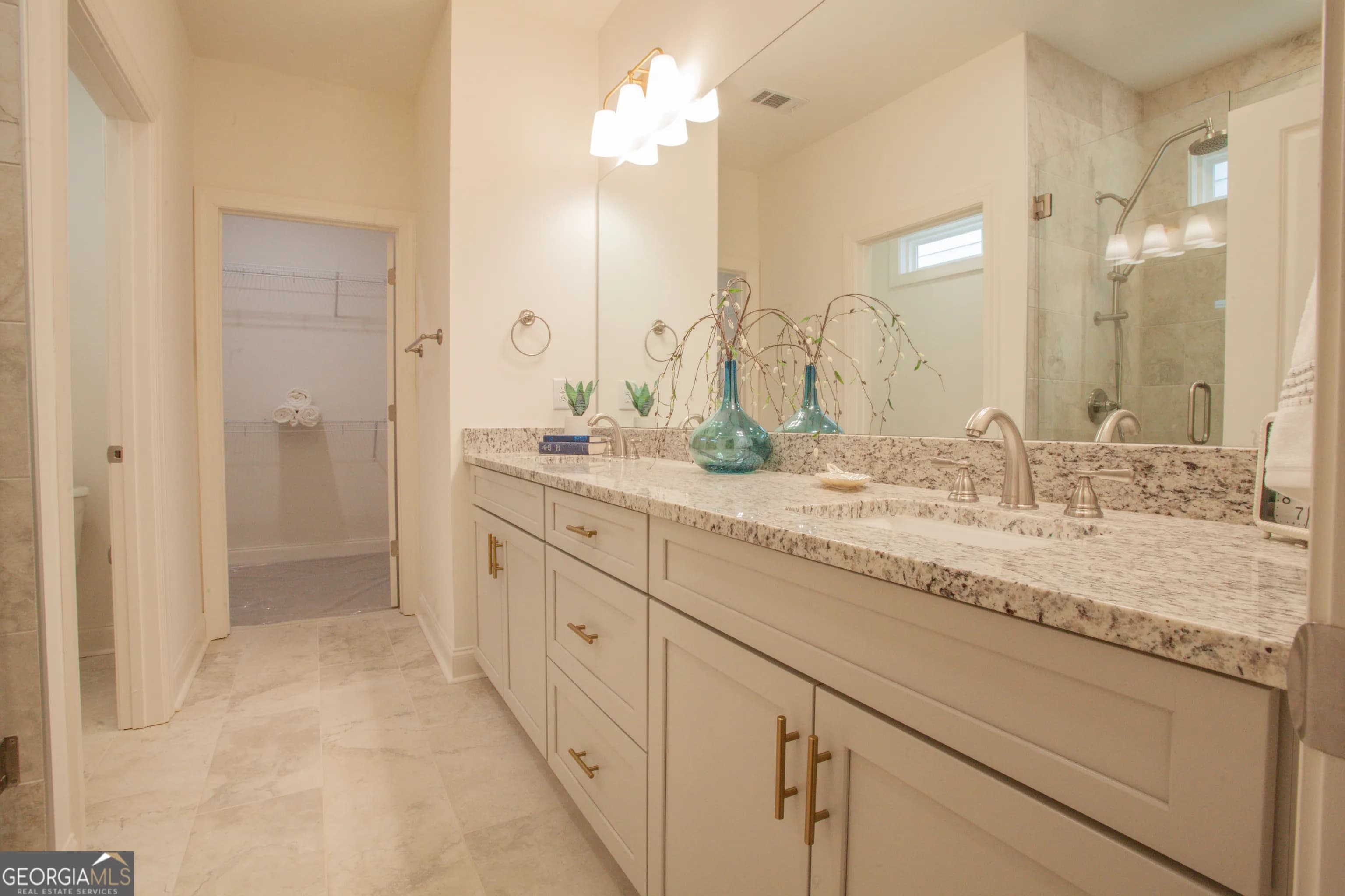 334 Maple View Dr — photo 12 of 14