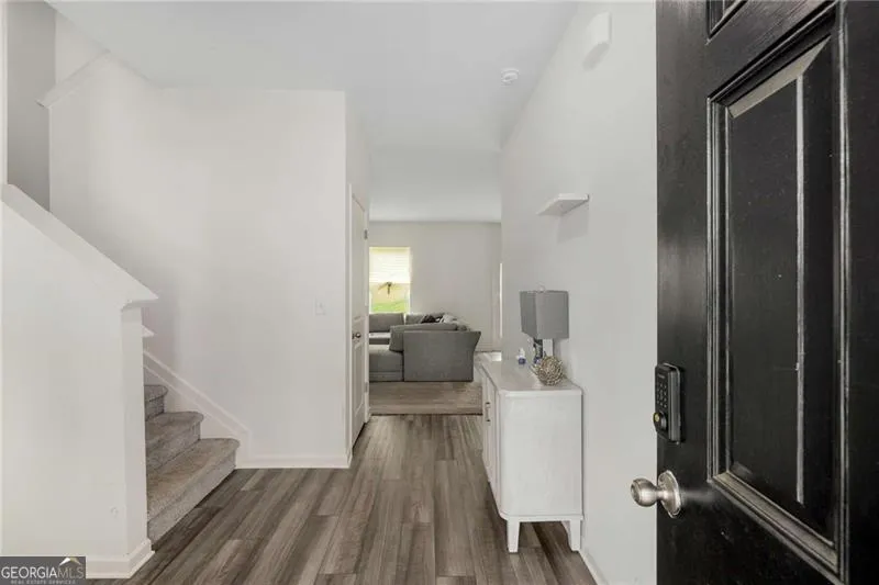 198 Colbury — photo 13 of 29