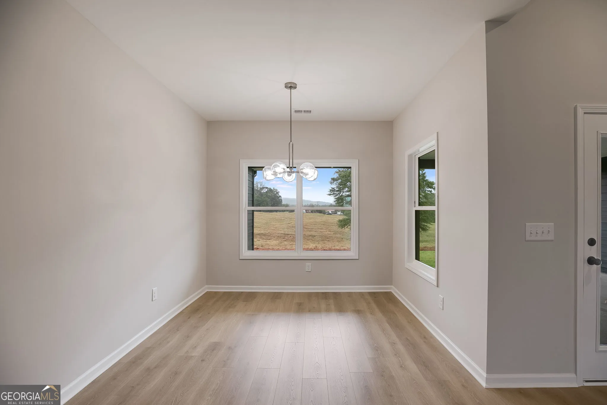 3356 Veal St — photo 3 of 45