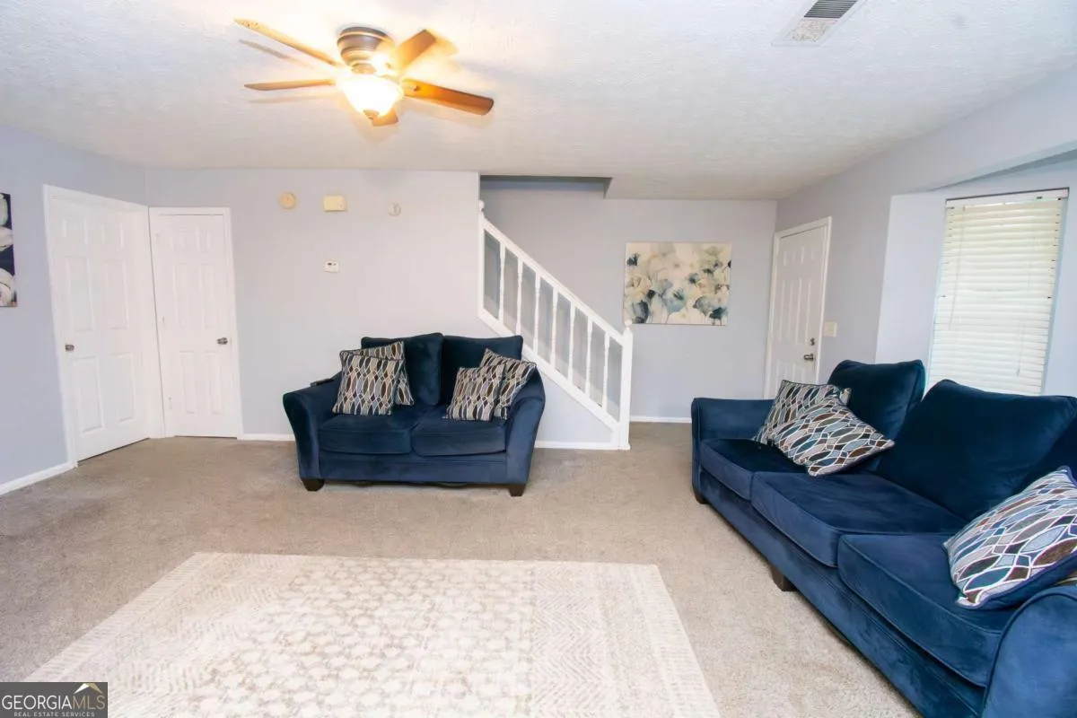 6847 S Lakewood Ter — photo 4 of 21