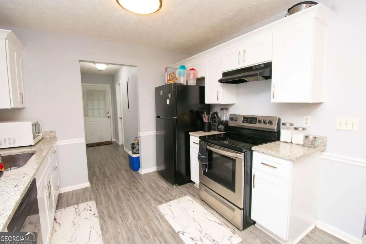 6847 S Lakewood Ter — photo 12 of 21