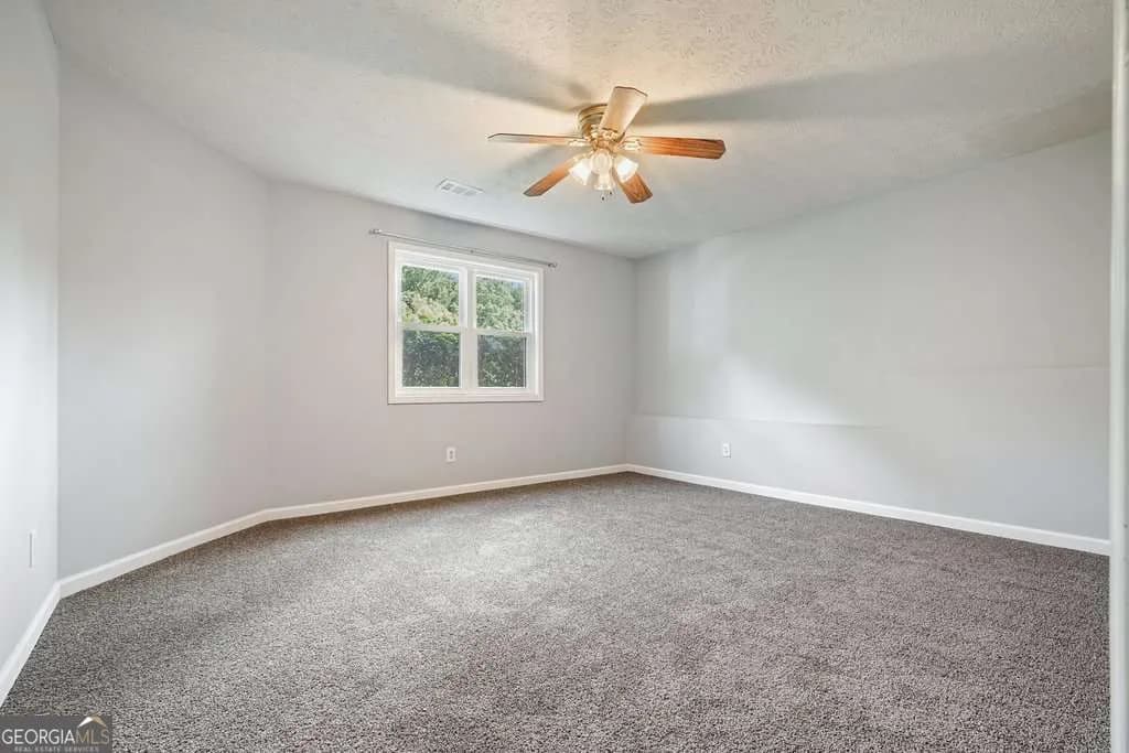 54 Crestwood Dr — photo 12 of 25