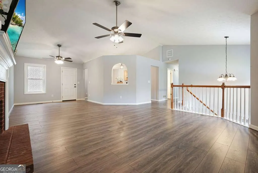 54 Crestwood Dr — photo 21 of 25