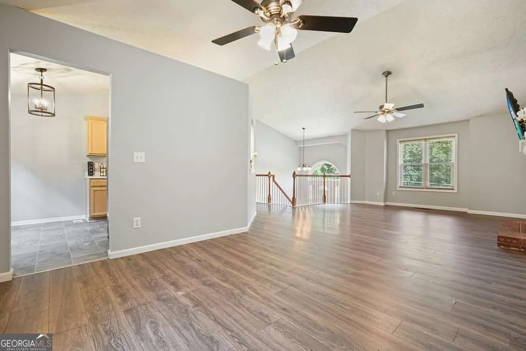 54 Crestwood Dr — photo 22 of 25