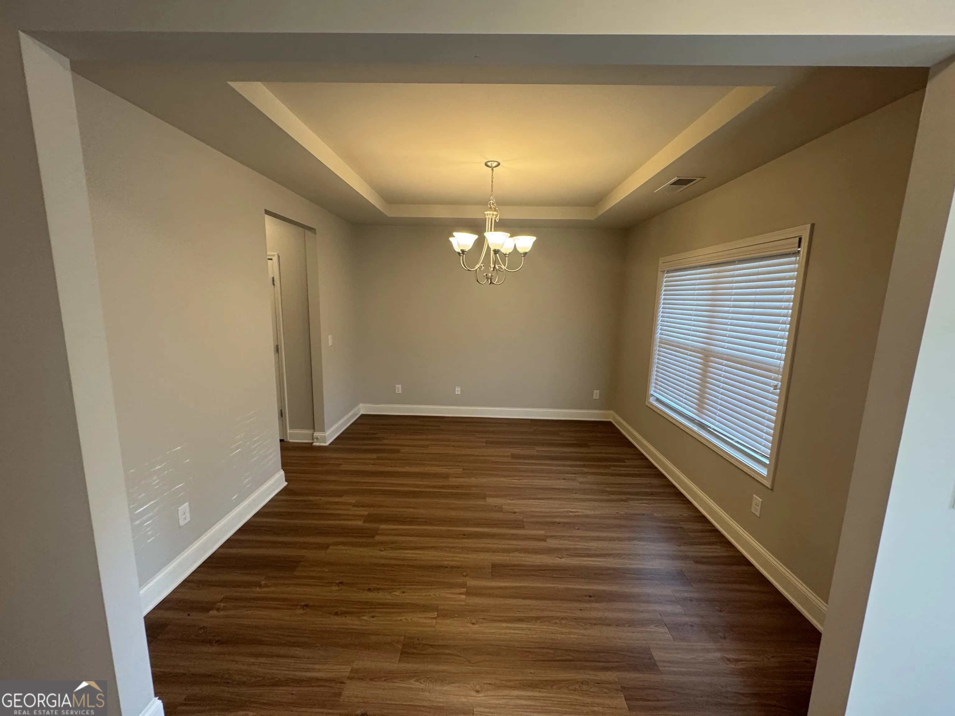 61 Donegal Way — photo 11 of 18