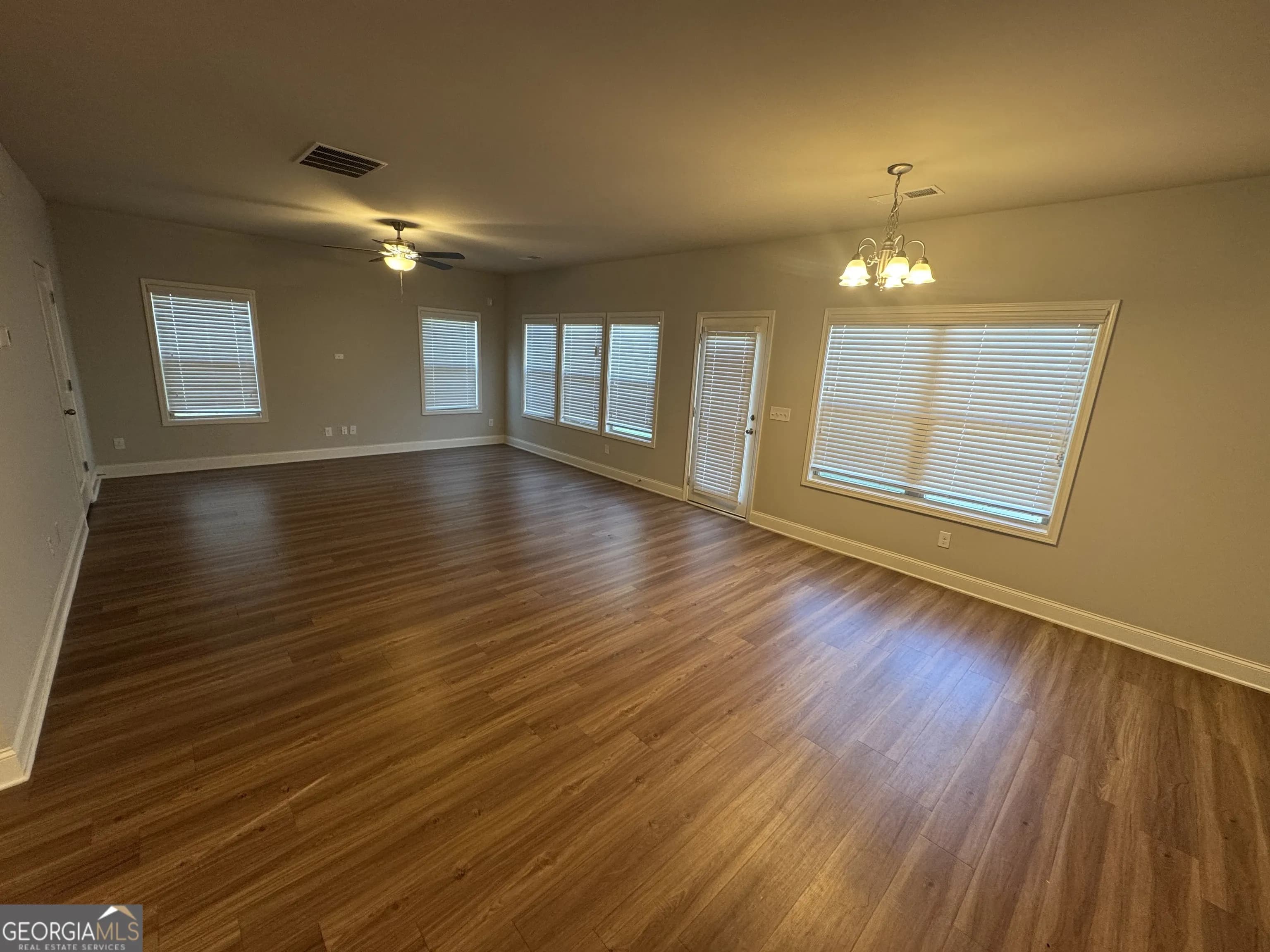 61 Donegal Way — photo 13 of 18