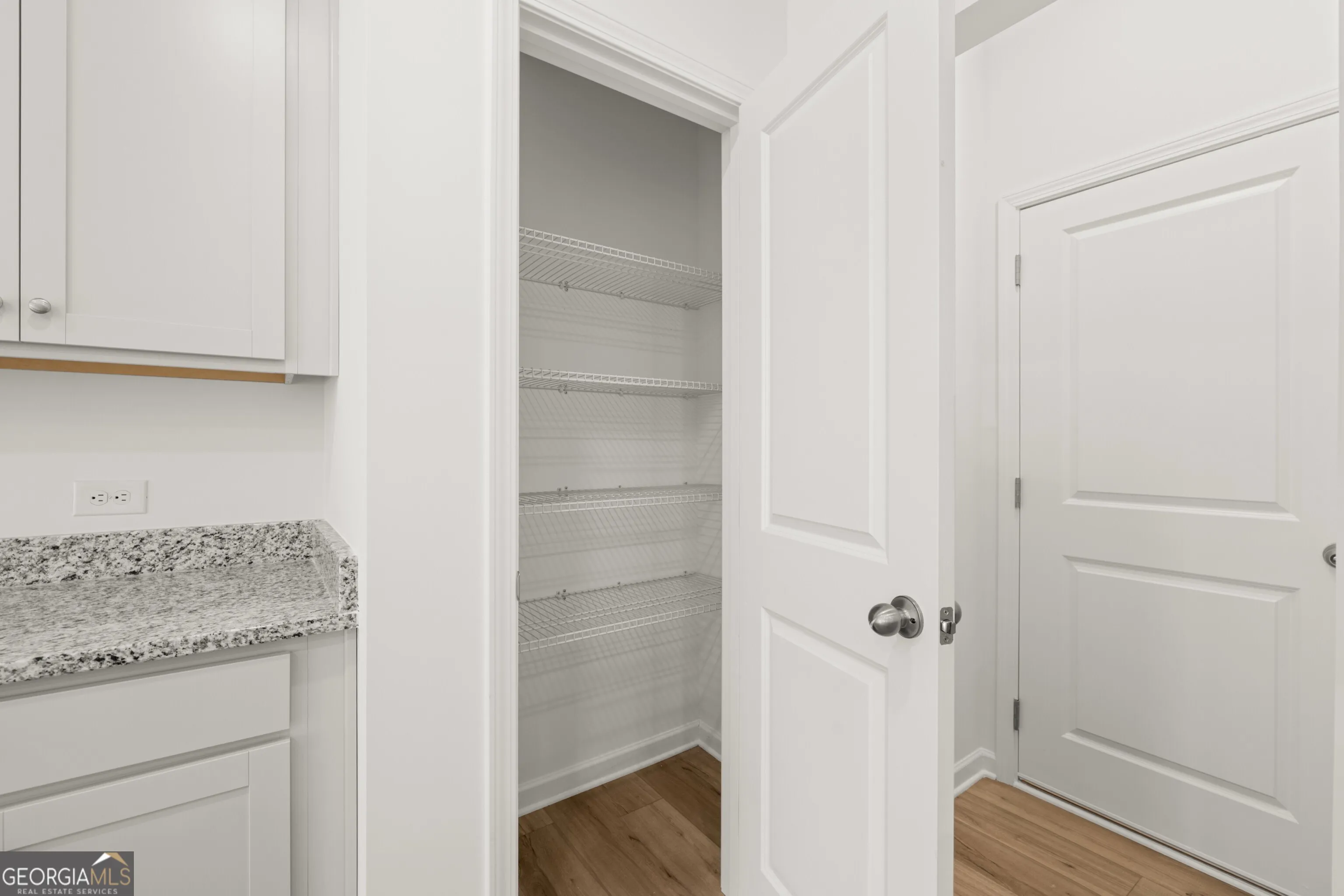 2286 Linden Pass — photo 4 of 35