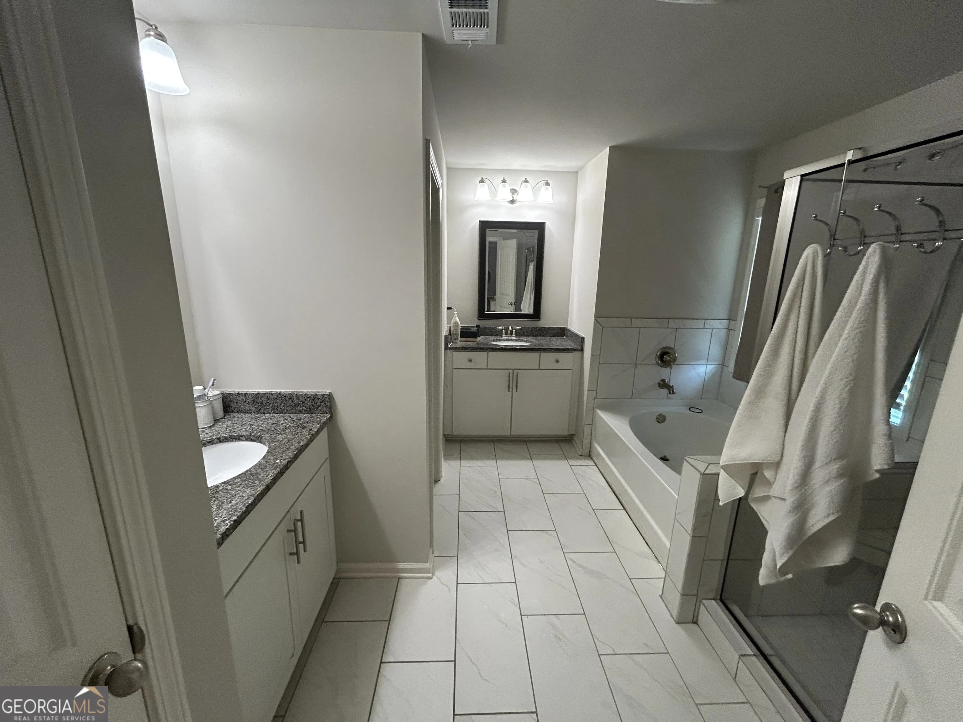 28 Tea Rose Ln — photo 11 of 25