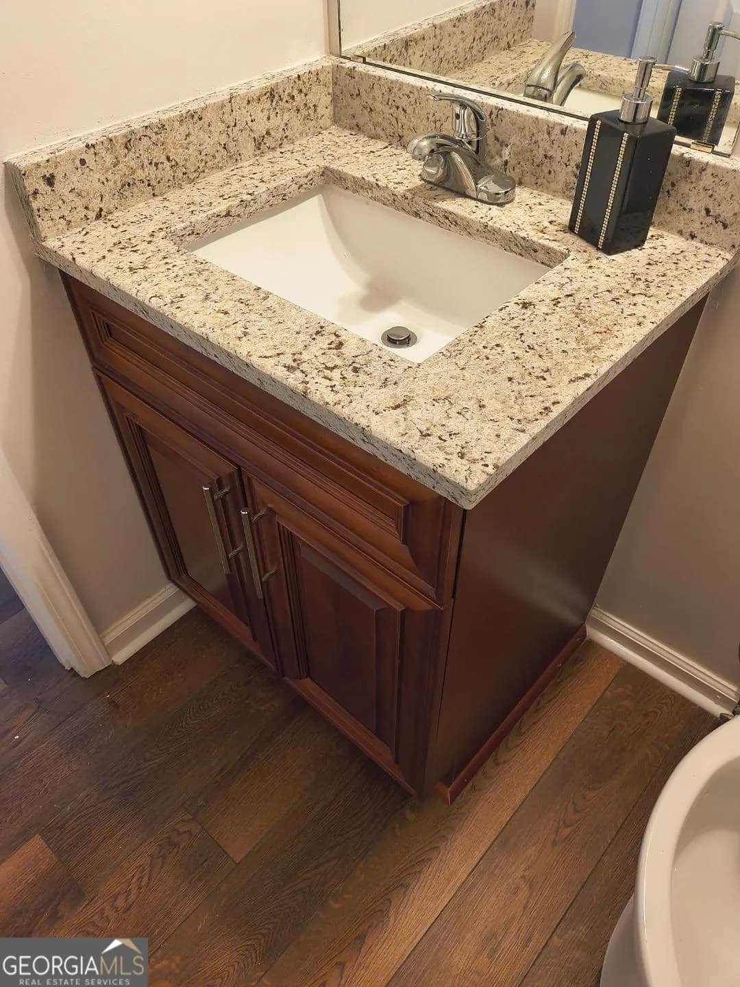 2590 Gilberts Br — photo 4 of 33
