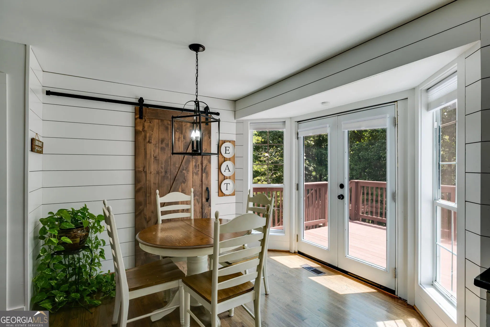 6240 River Ridge Dr — photo 9 of 45