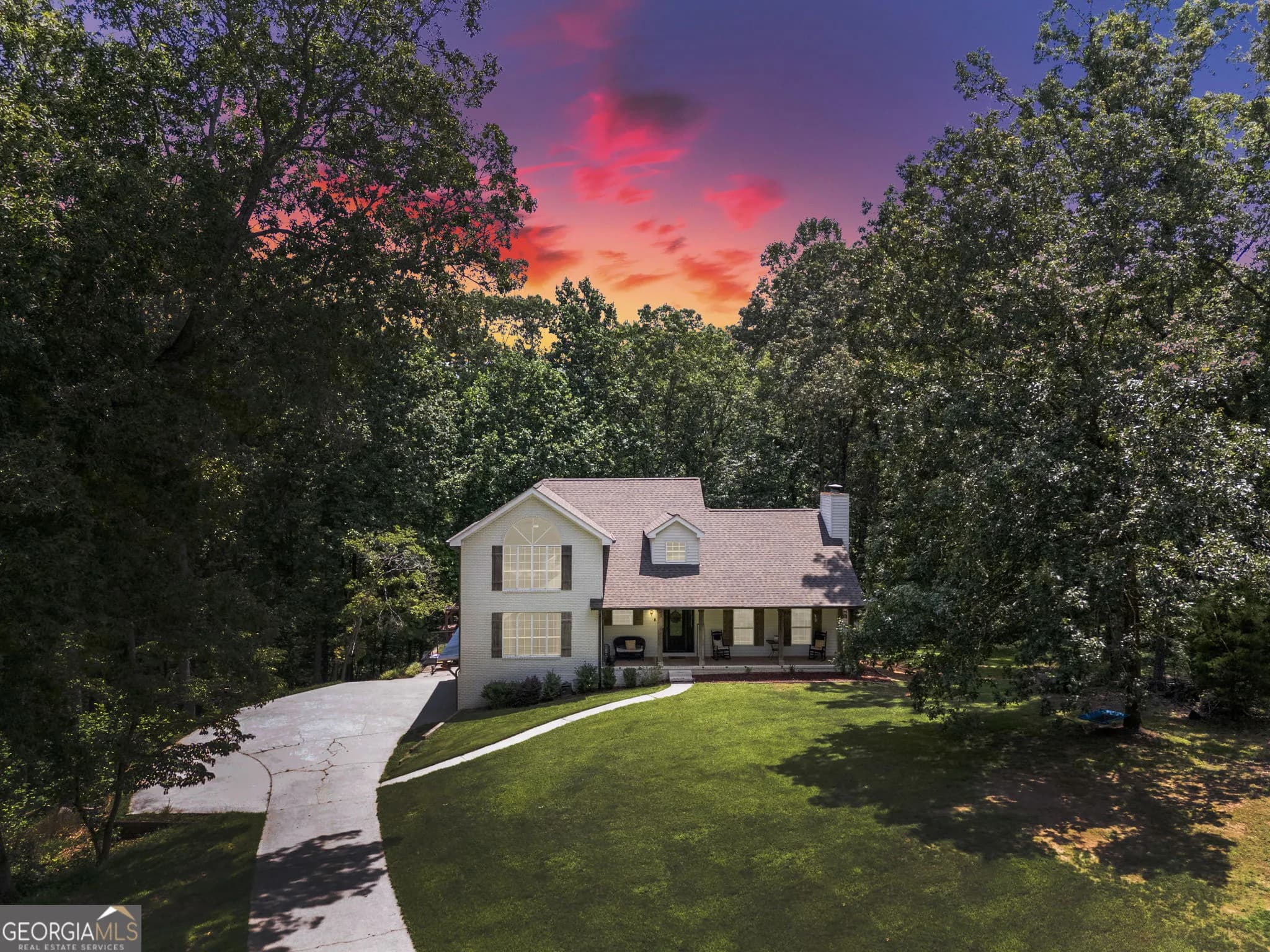 6240 River Ridge Dr, Douglasville