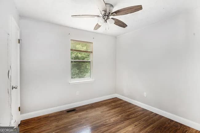 8955 Ochil Ln — photo 15 of 31
