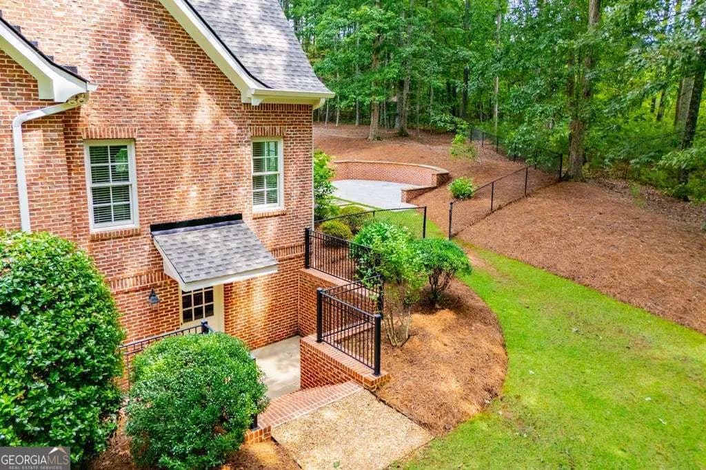 124 Greystone Dr — photo 57 of 58