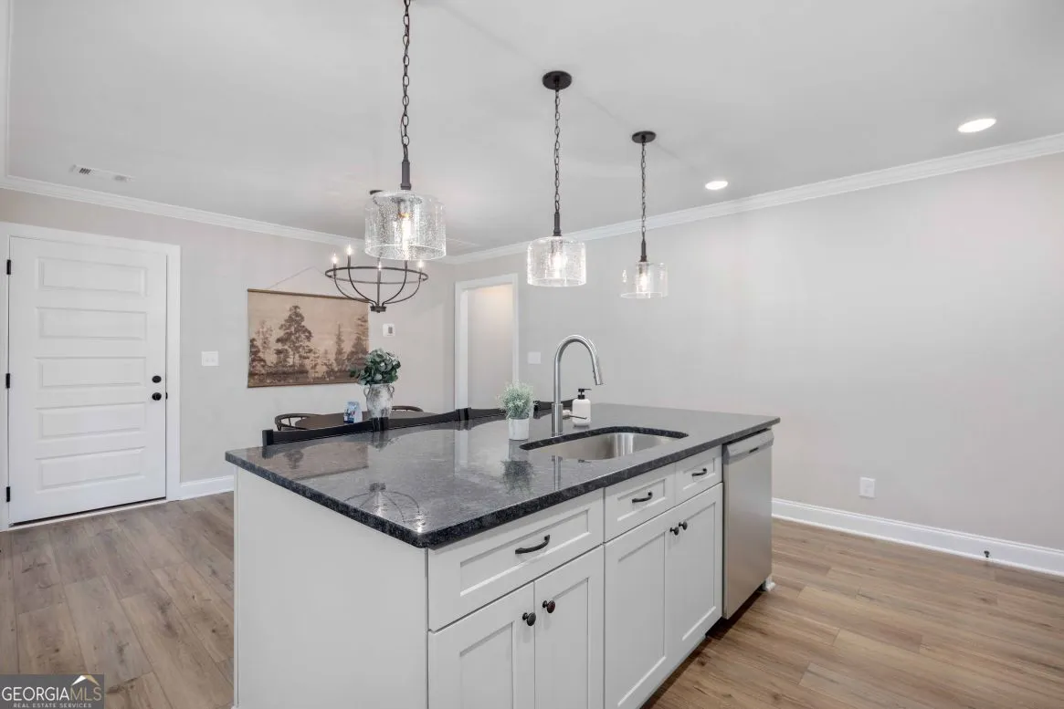 23 River's Edge Ln — photo 4 of 32
