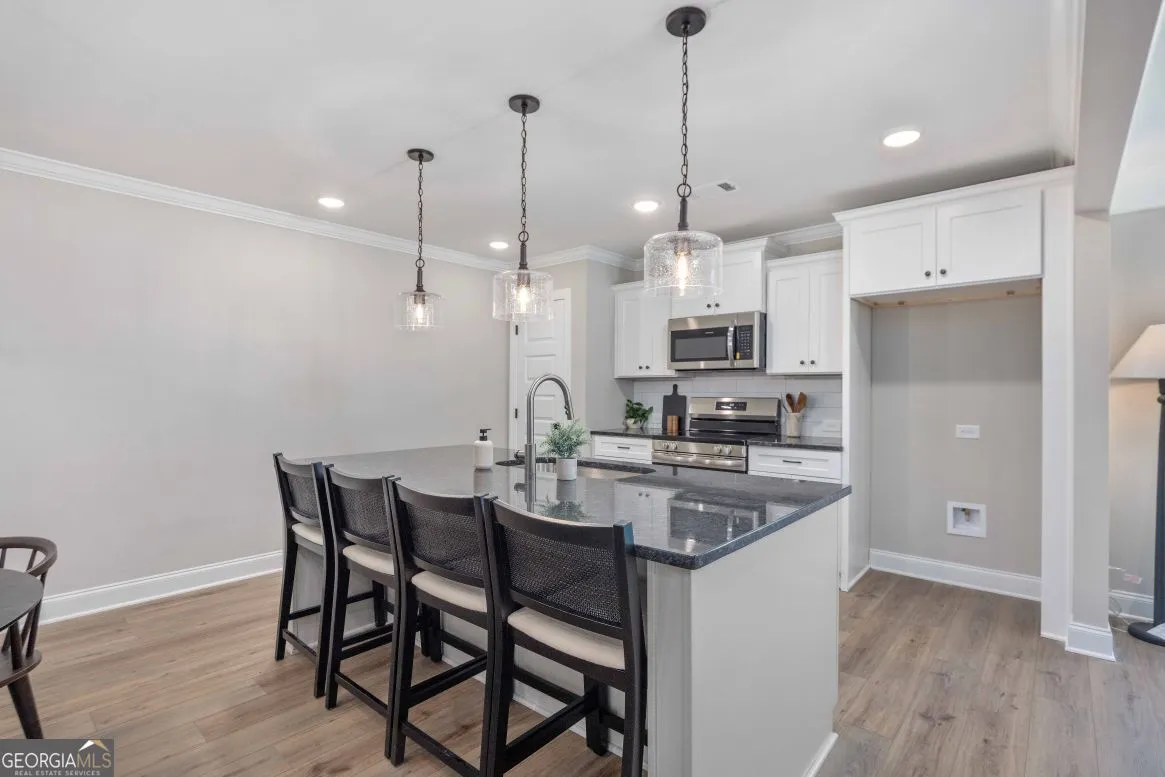 23 River's Edge Ln — photo 5 of 32