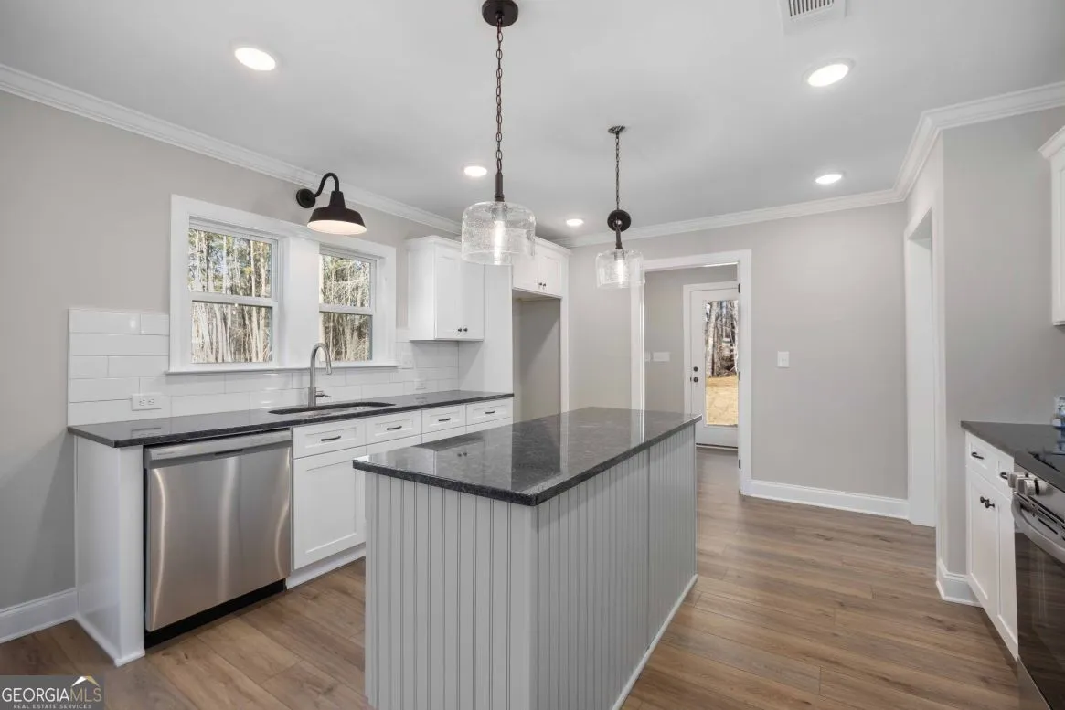 18 River's Edge Ln — photo 6 of 29