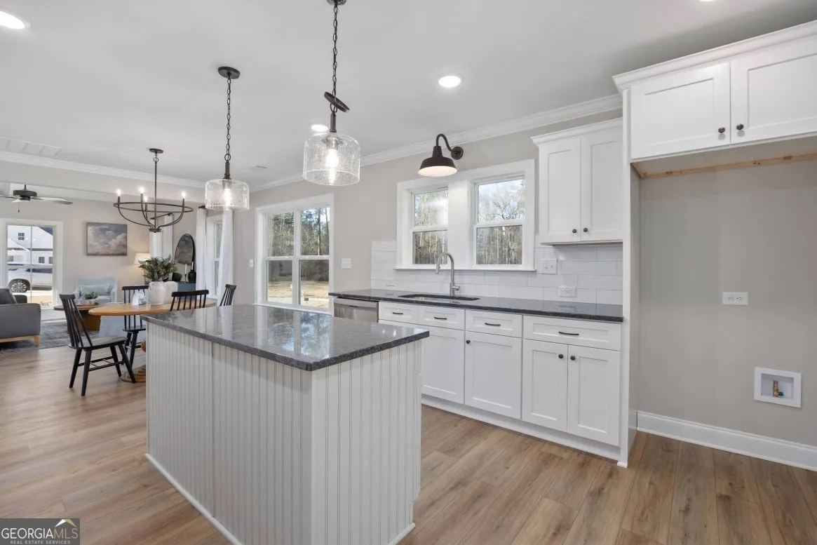 18 River's Edge Ln — photo 7 of 29