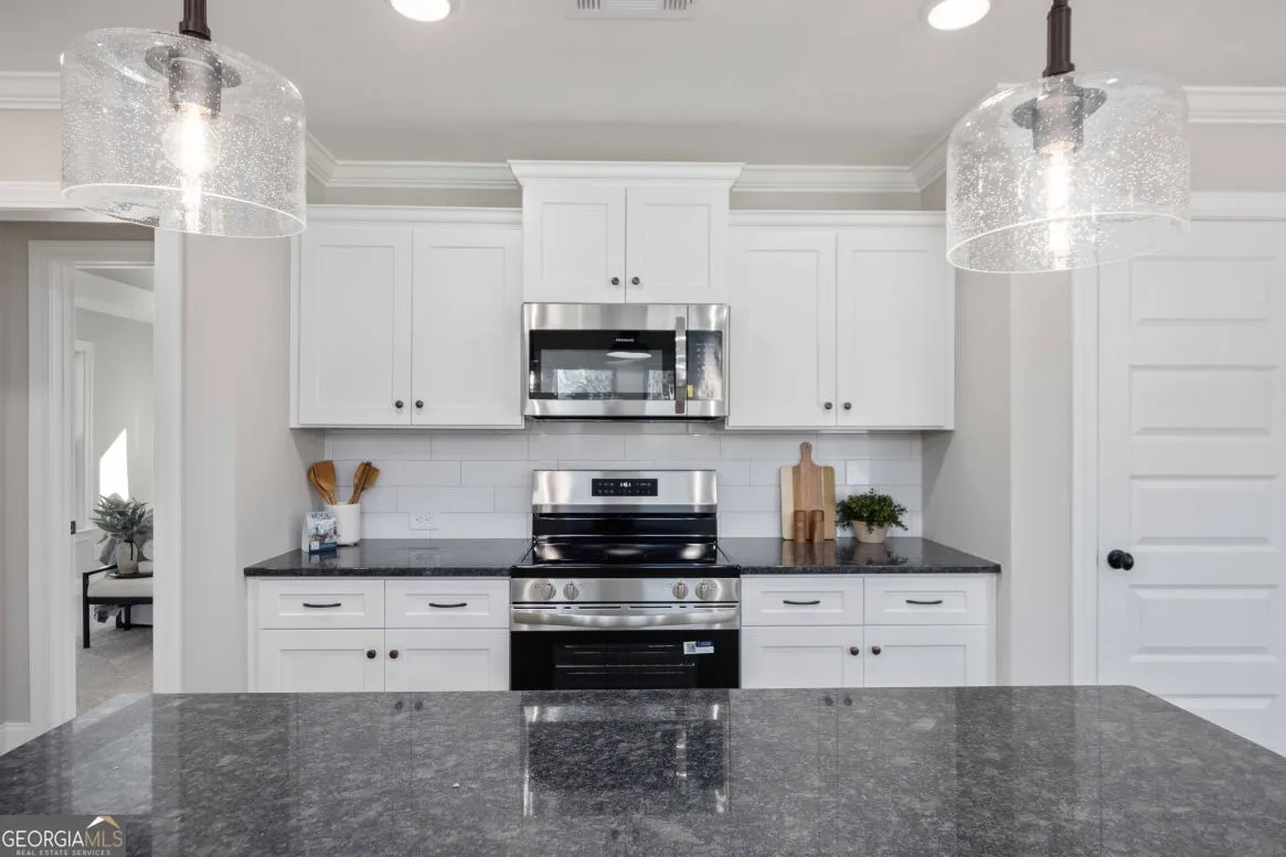 18 River's Edge Ln — photo 15 of 29