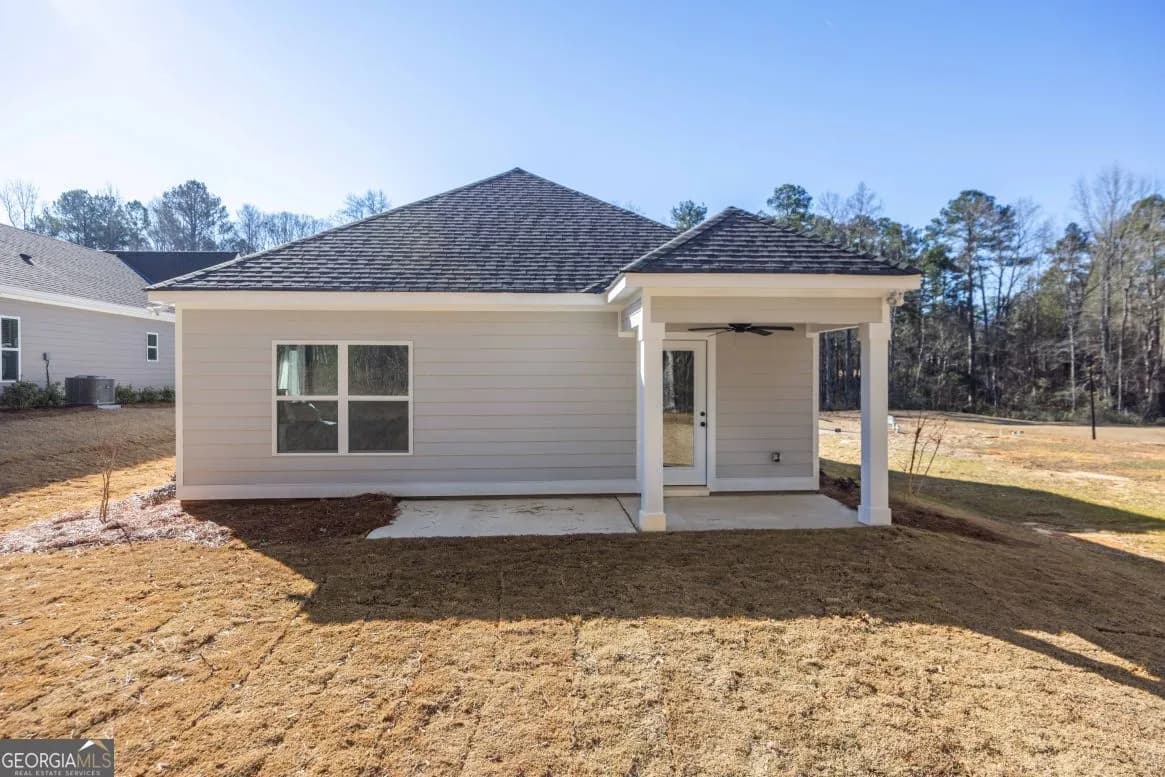18 River's Edge Ln — photo 17 of 29