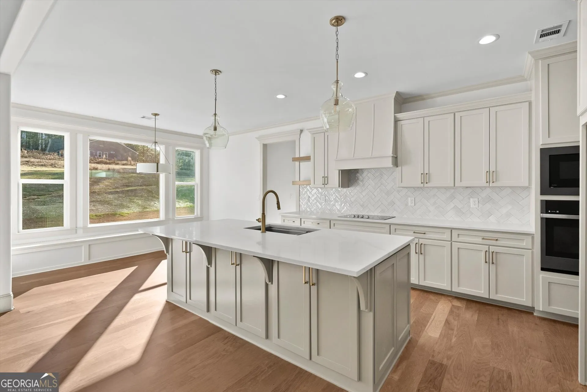 105 West Lake Blvd — photo 5 of 42